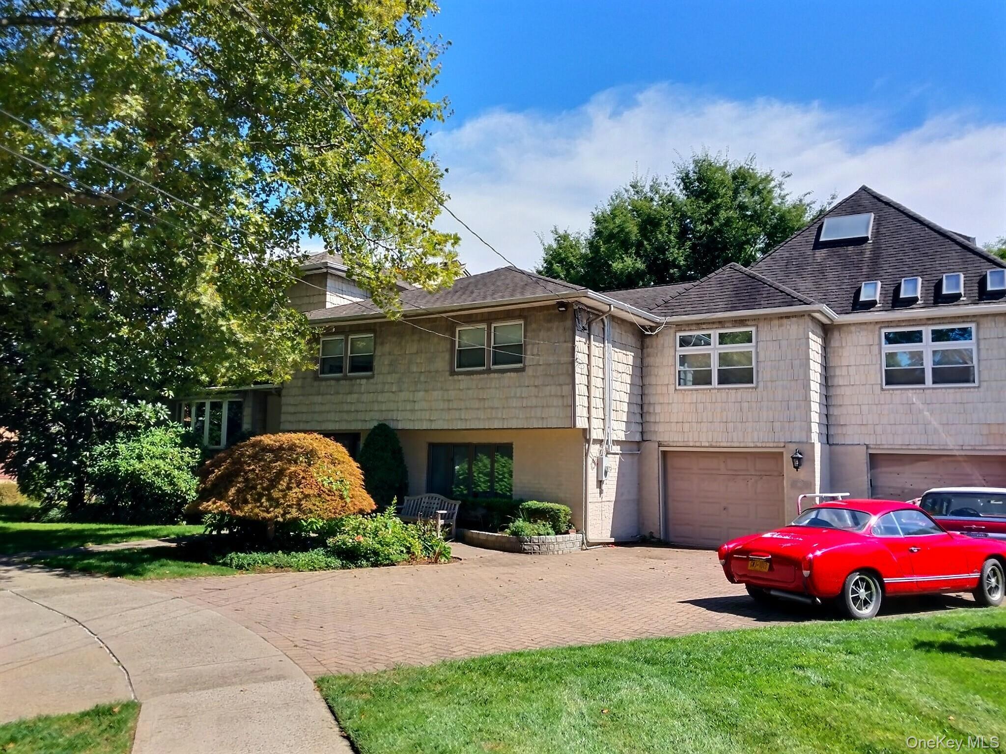 467 Susan Court, West Hempstead, NY 11552