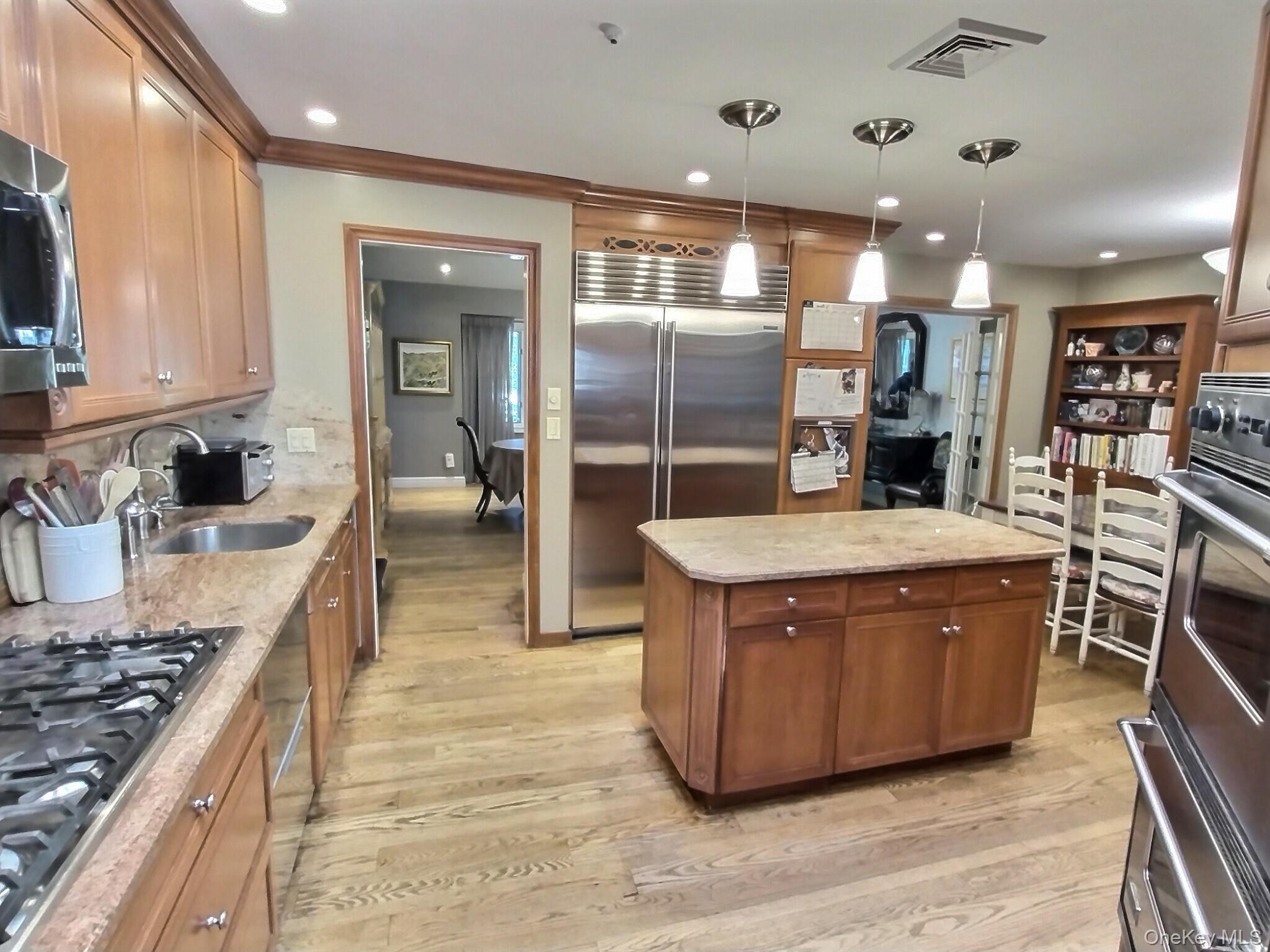 467 Susan Court, West Hempstead, NY 11552