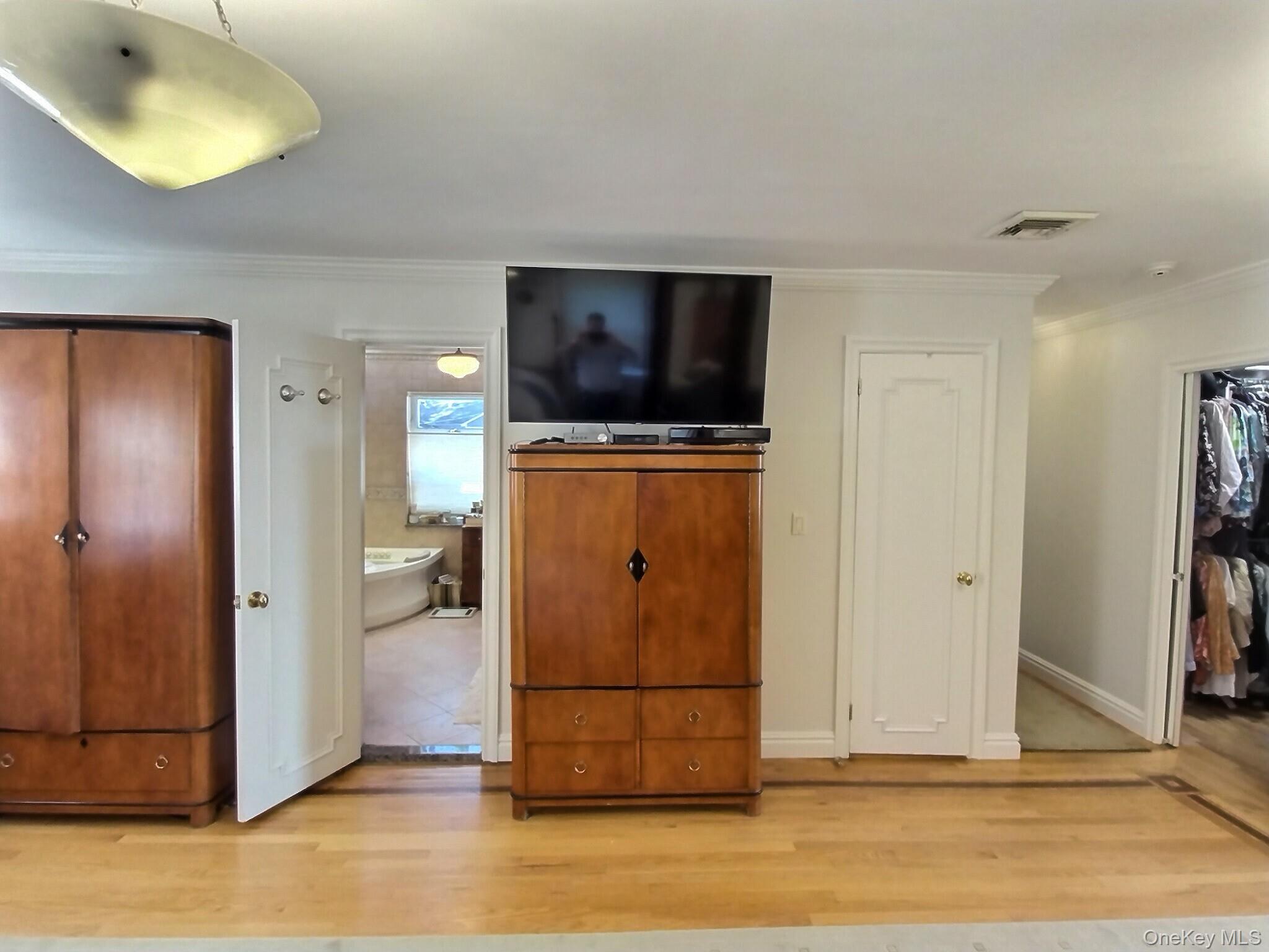 467 Susan Court, West Hempstead, NY 11552