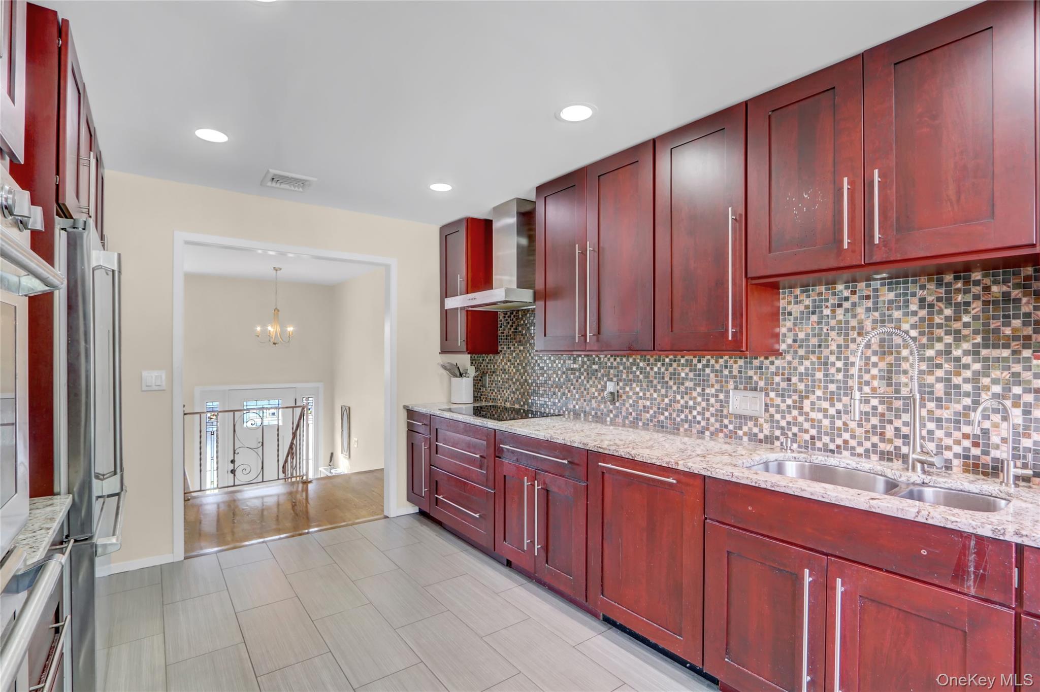 985 North Drive, Merrick, NY 11566