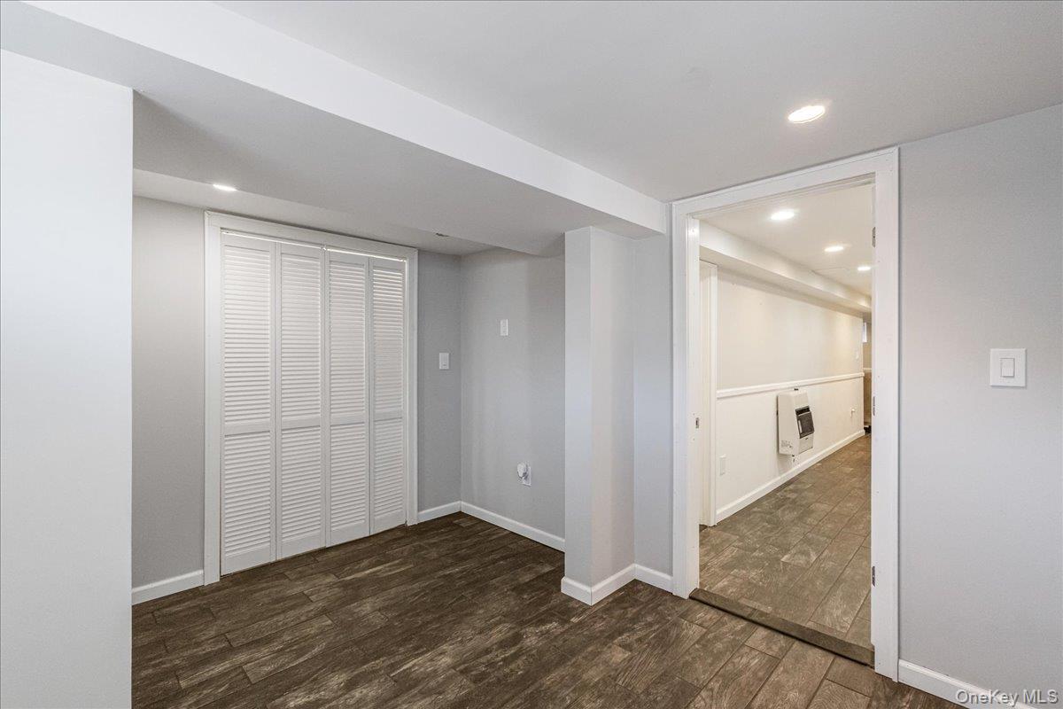 6467 58th Road, Maspeth, NY 11378