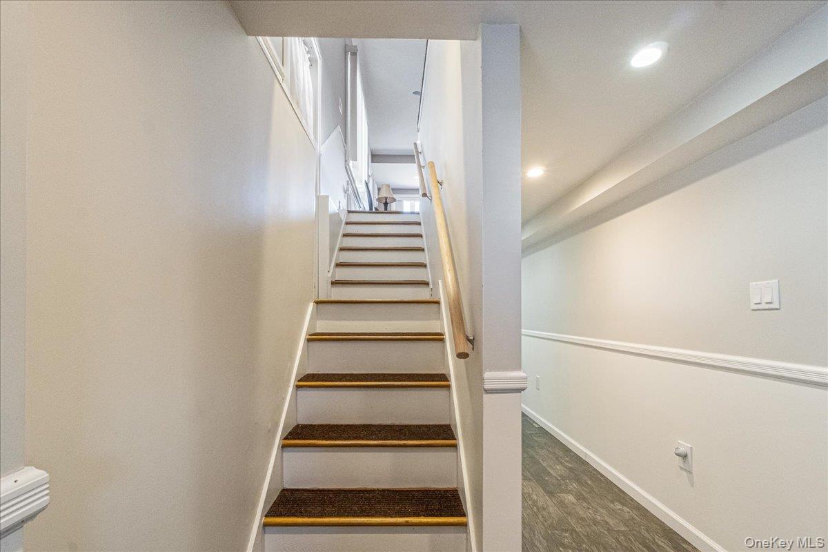 6467 58th Road, Maspeth, NY 11378