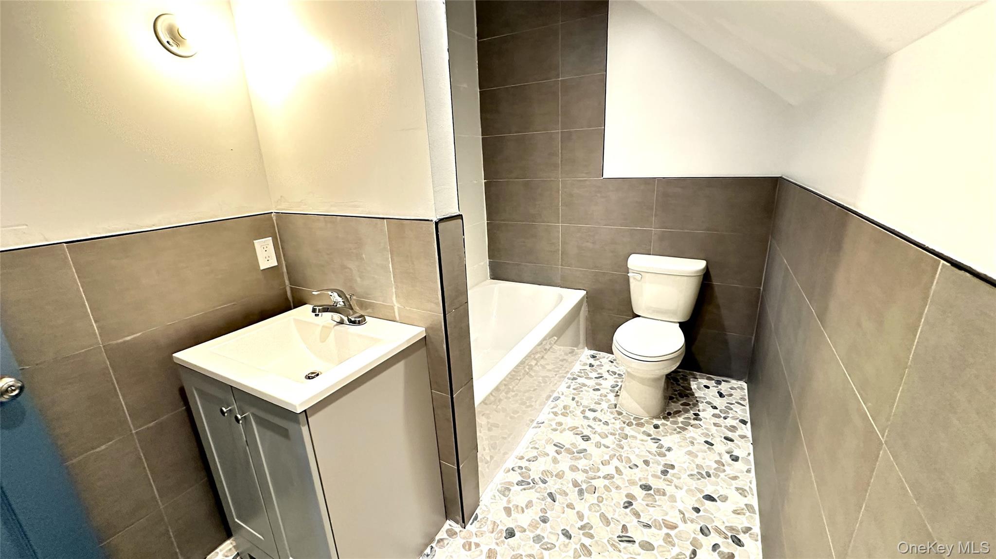 154 Smith Street, Poughkeepsie, NY 12601