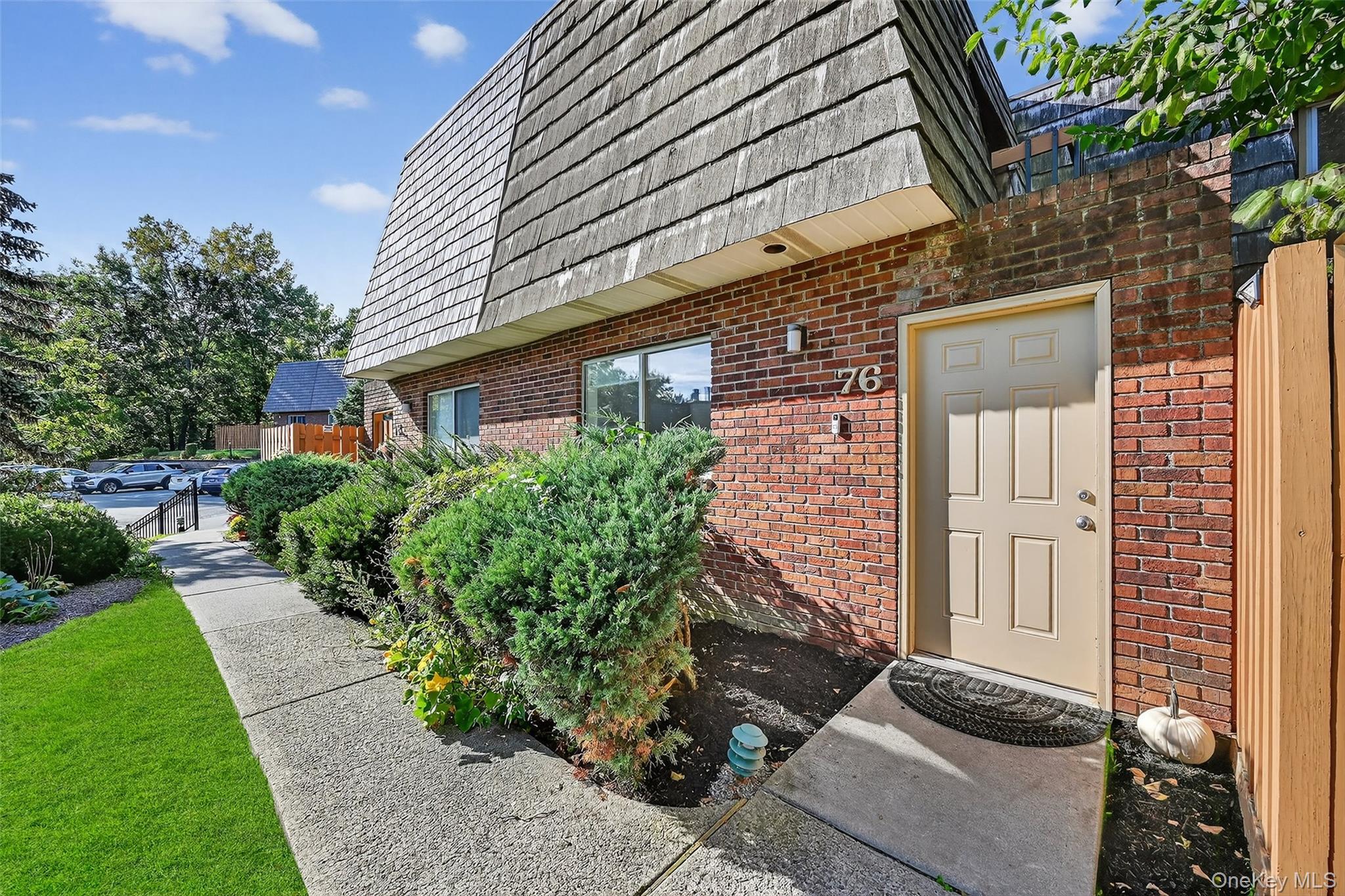 76 Laudaten Way, Warwick, NY 10990