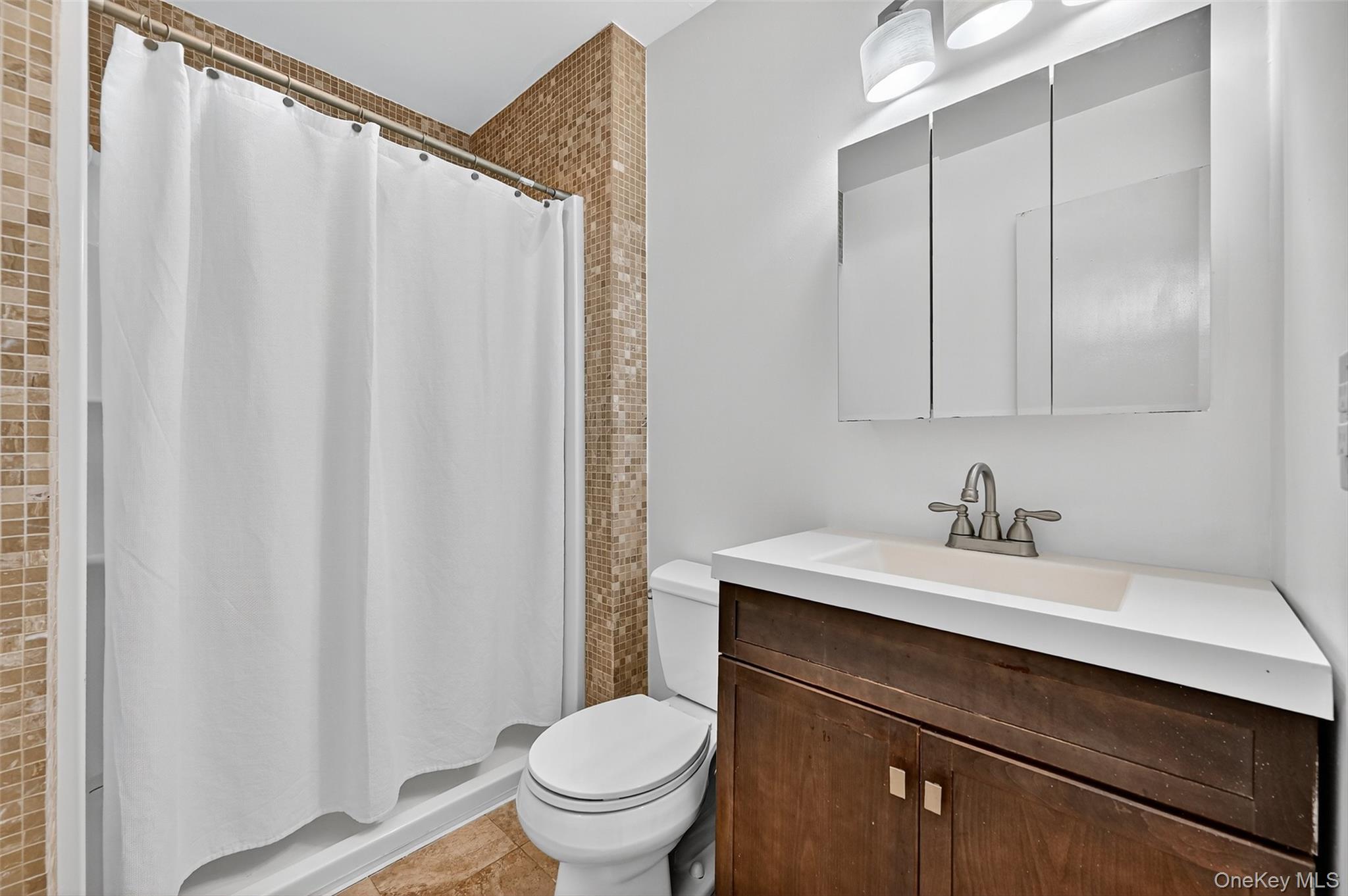 76 Laudaten Way, Warwick, NY 10990