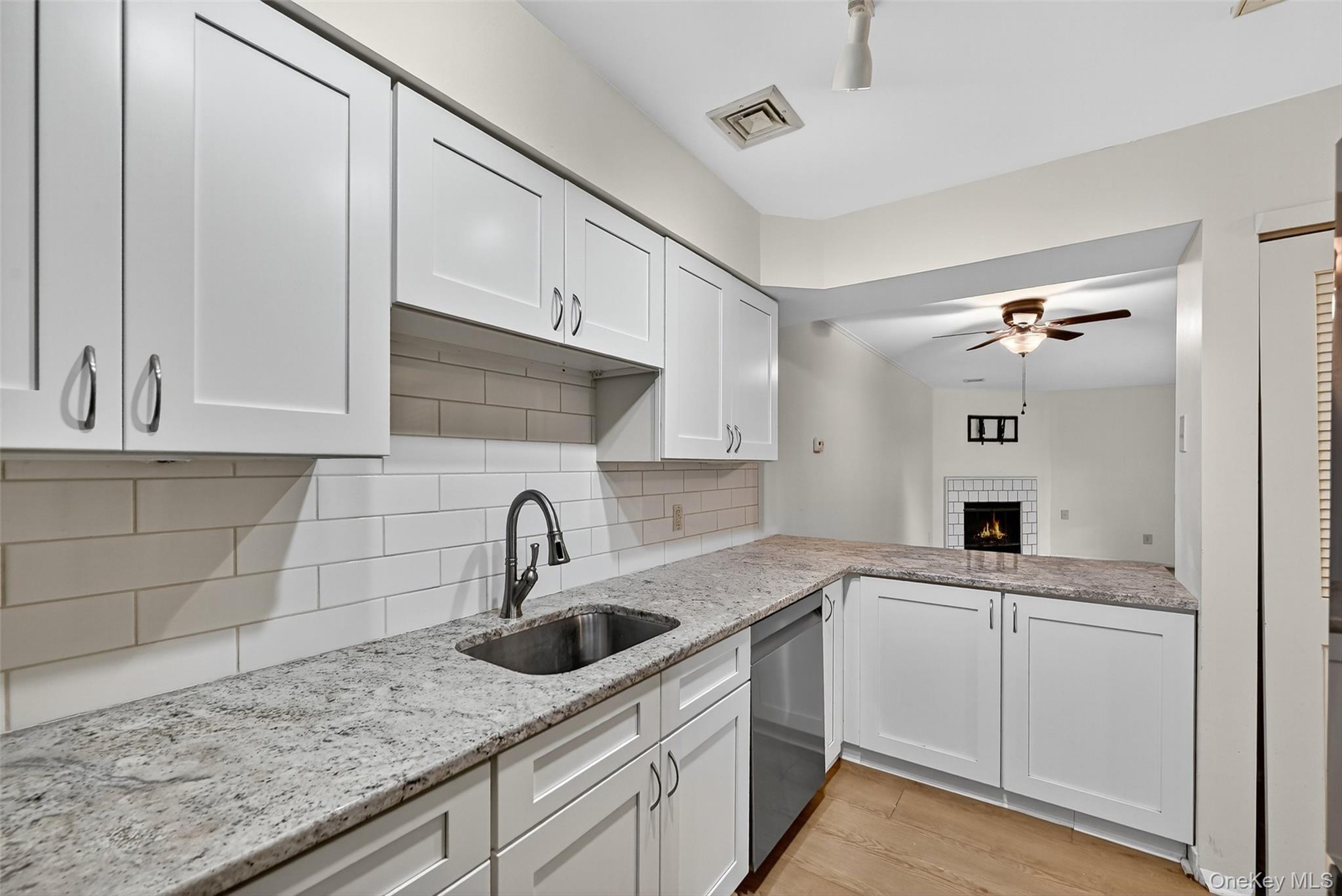 76 Laudaten Way, Warwick, NY 10990