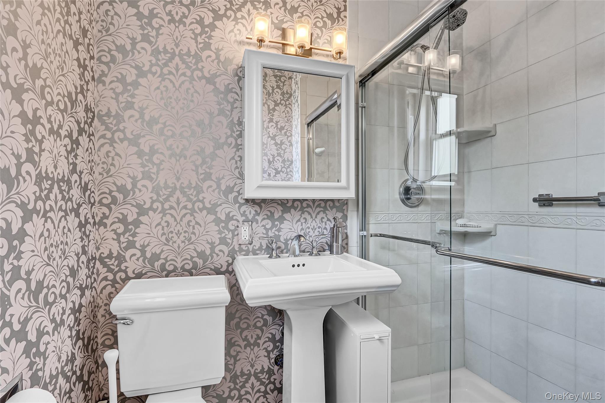 30 Daley Place # 247, Lynbrook, NY 11563