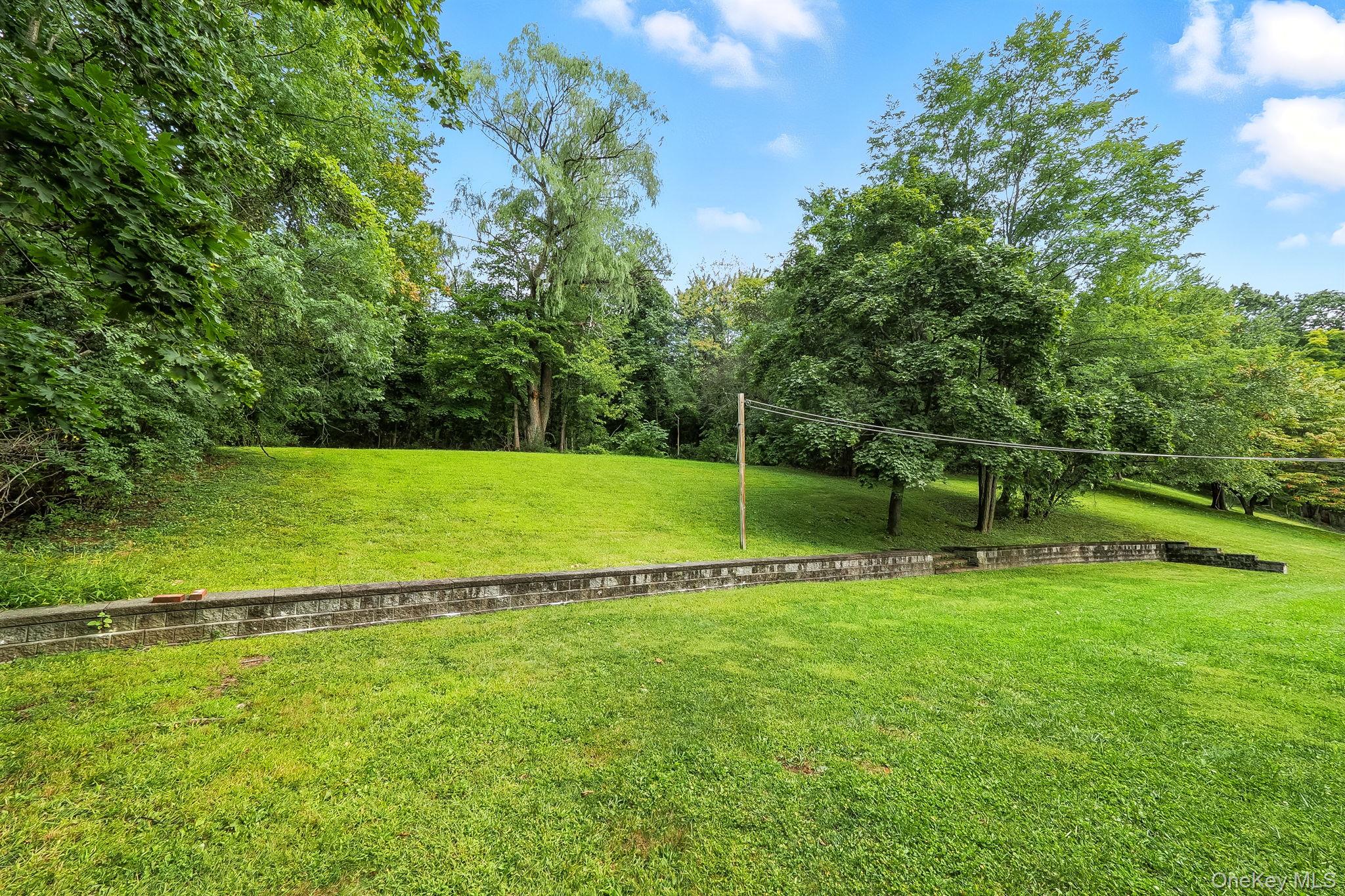 23 Robert Road, Poughkeepsie, NY 12603