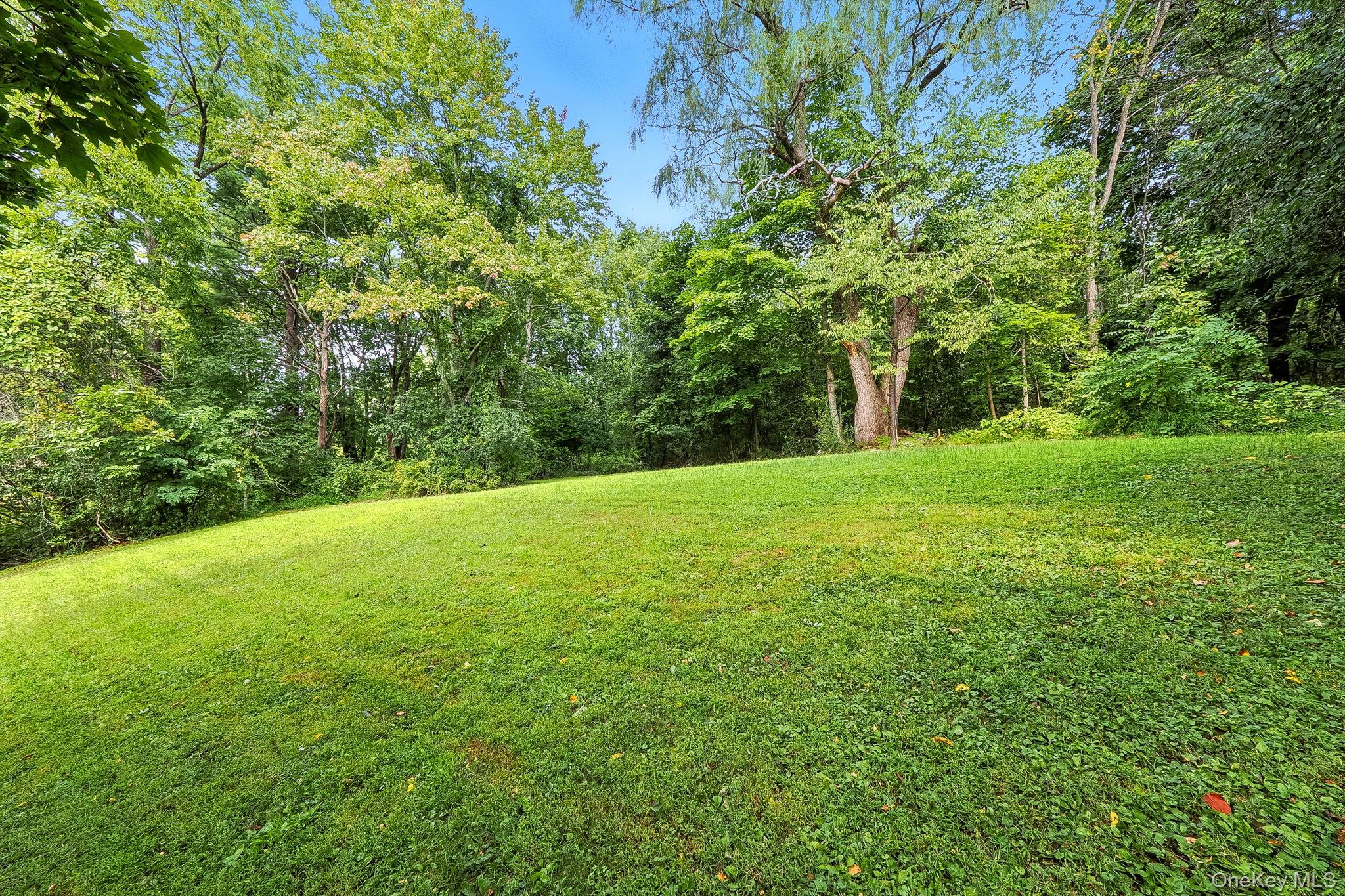 23 Robert Road, Poughkeepsie, NY 12603