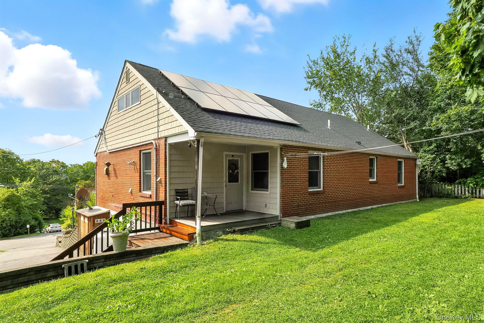 23 Robert Road, Poughkeepsie, NY 12603