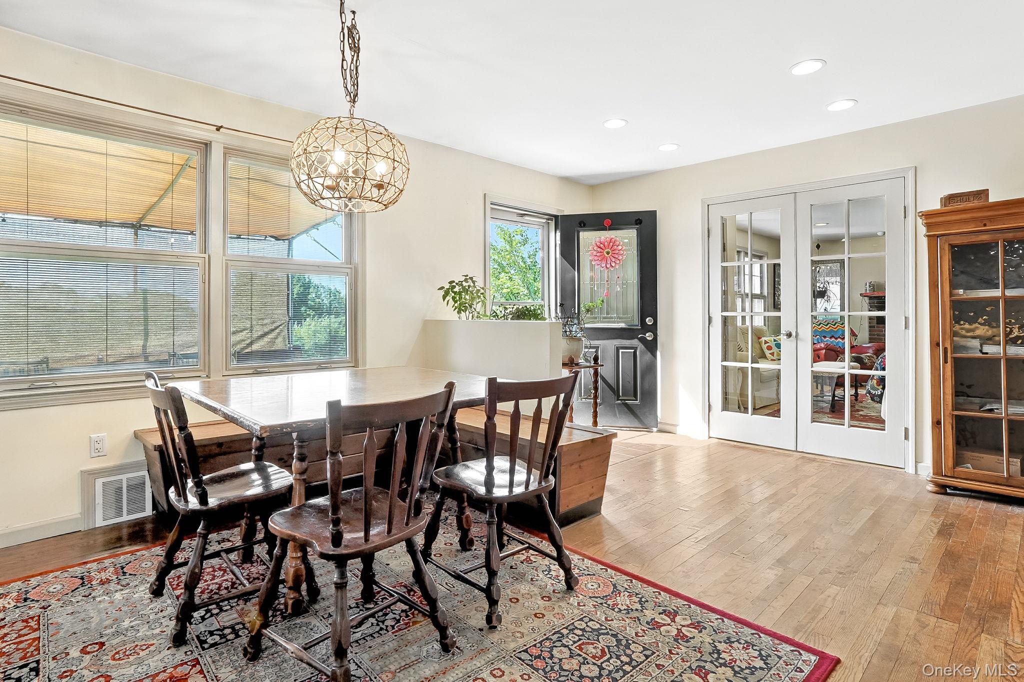 23 Robert Road, Poughkeepsie, NY 12603