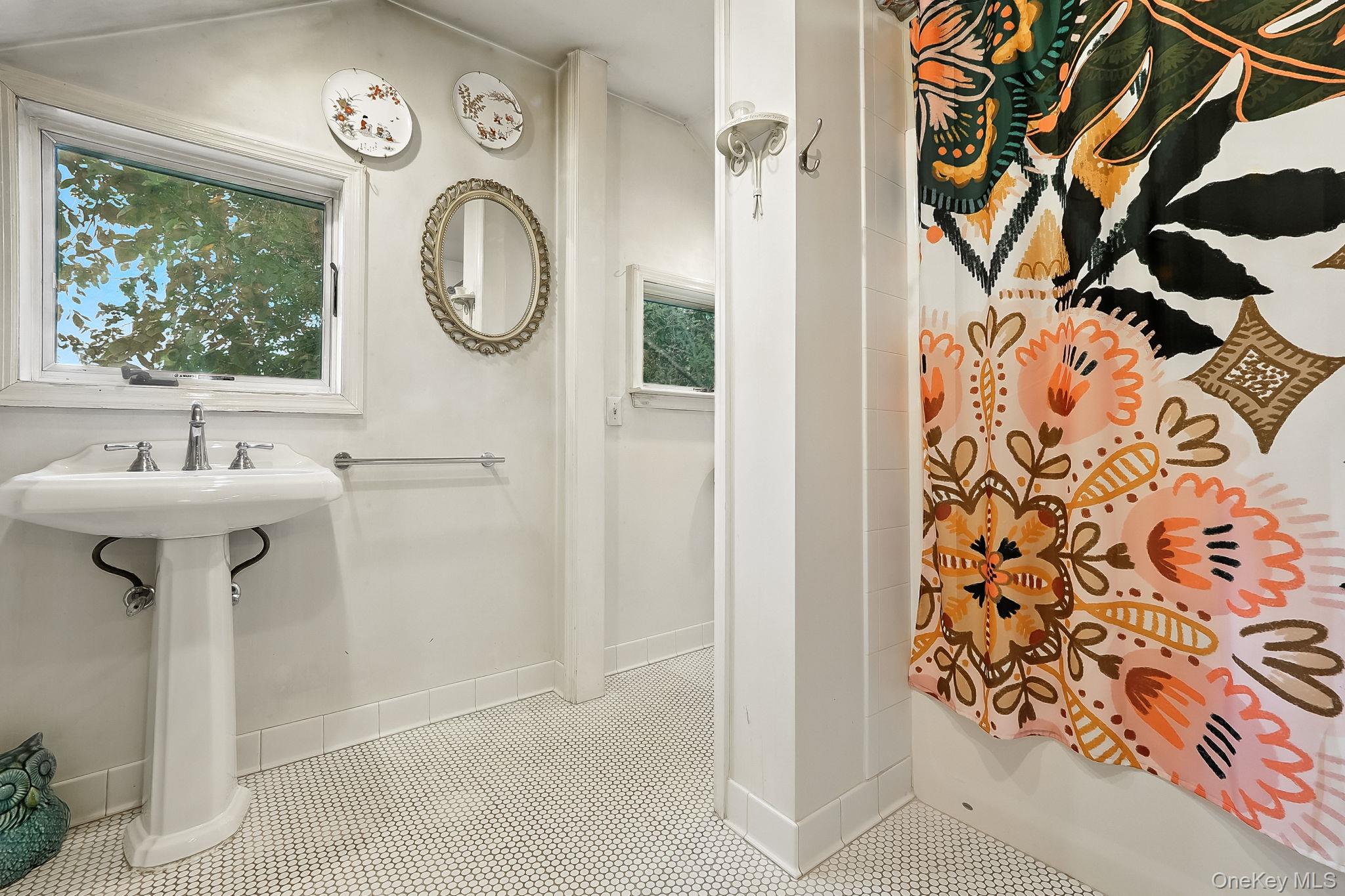 23 Robert Road, Poughkeepsie, NY 12603