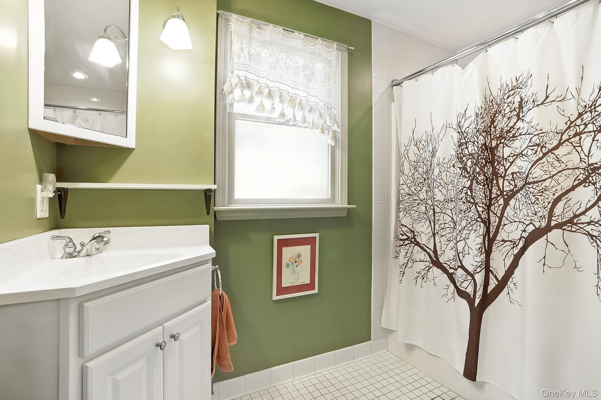 23 Robert Road, Poughkeepsie, NY 12603