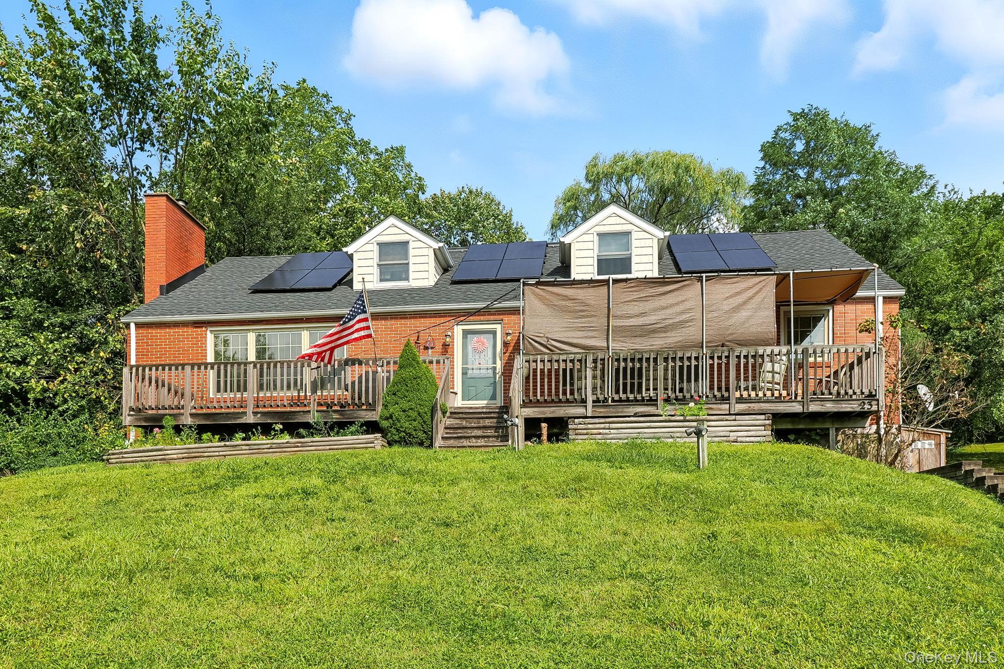 23 Robert Rd, Poughkeepsie, NY 12603