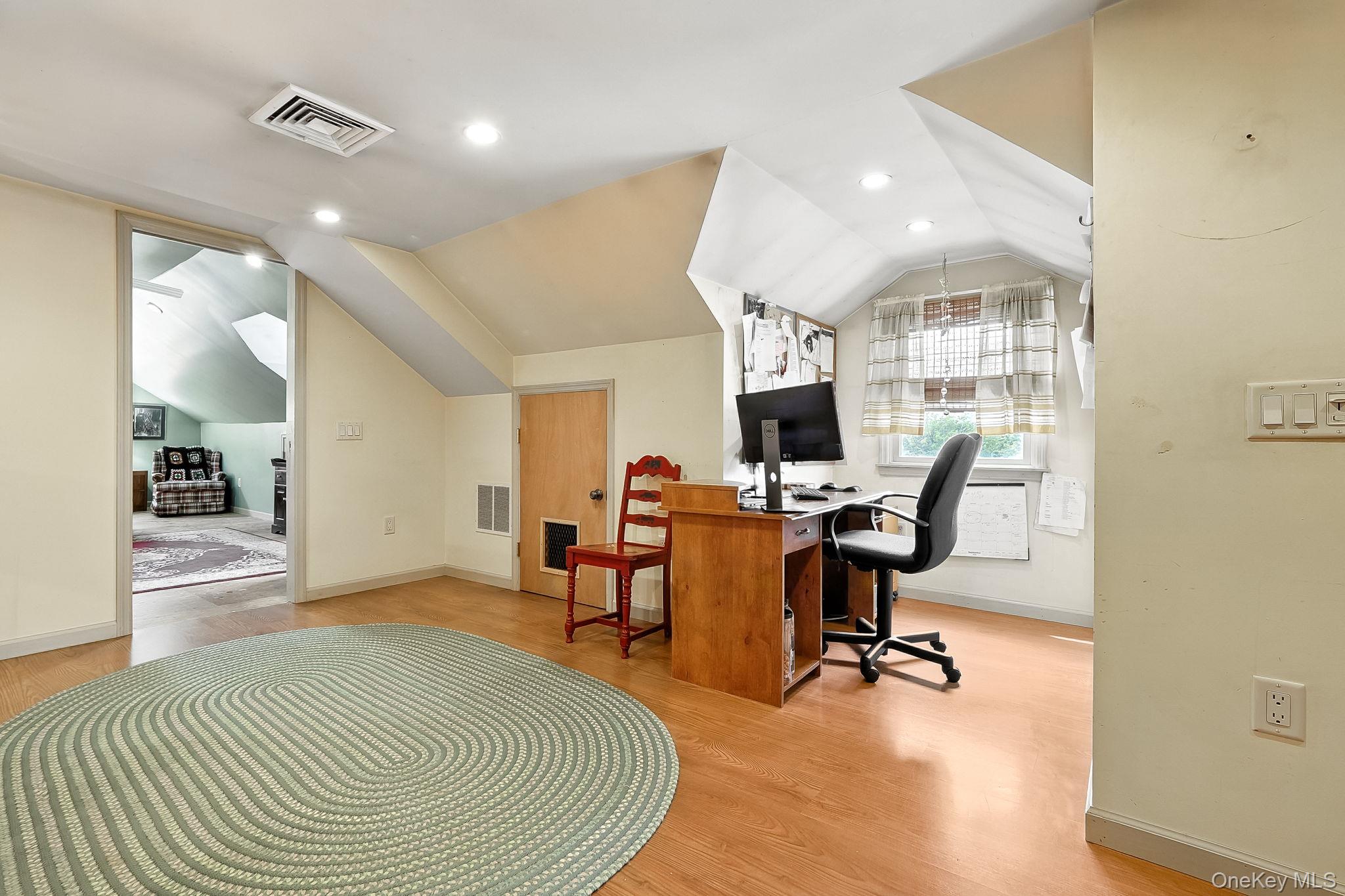 23 Robert Road, Poughkeepsie, NY 12603