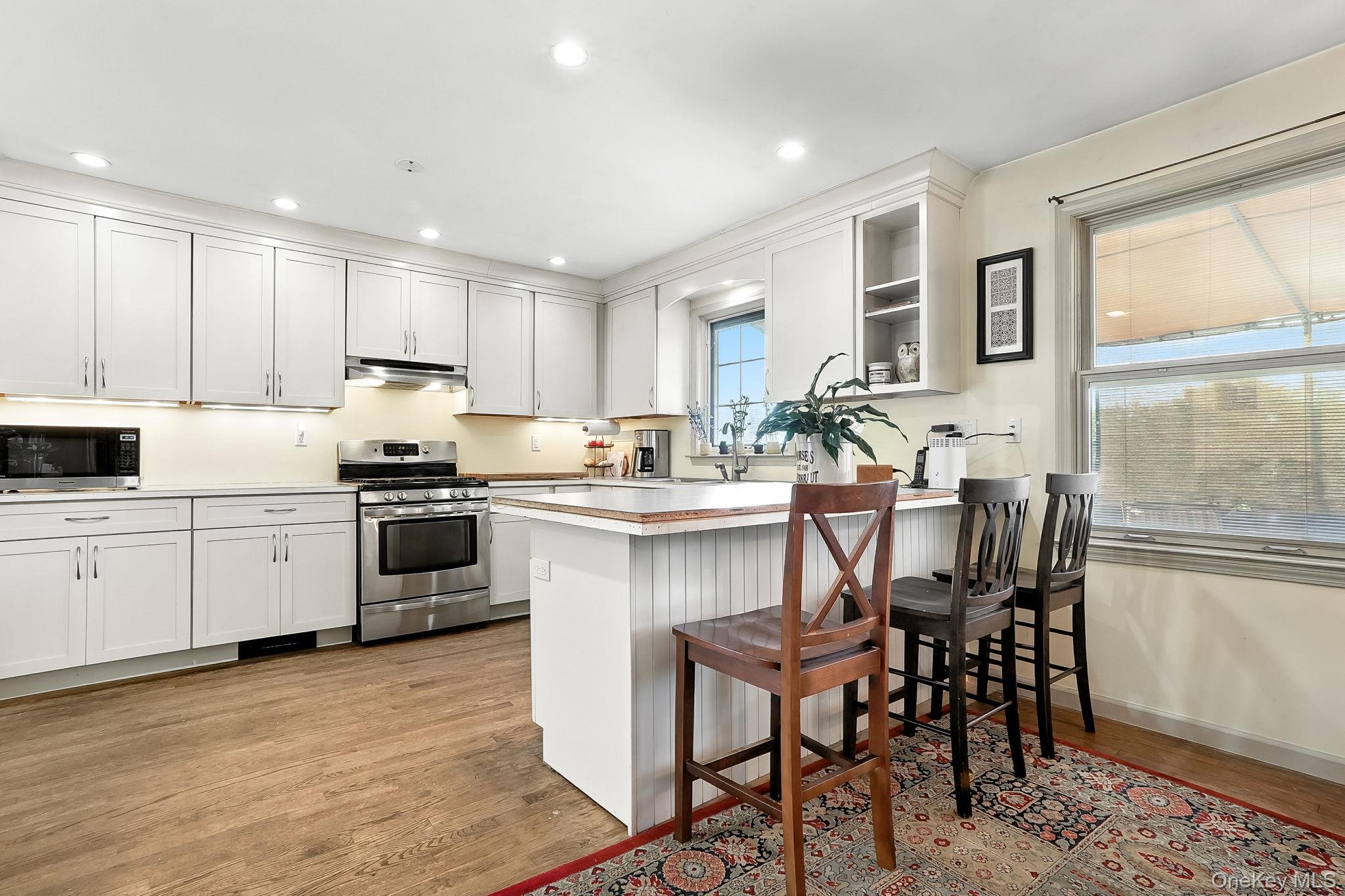 23 Robert Road, Poughkeepsie, NY 12603