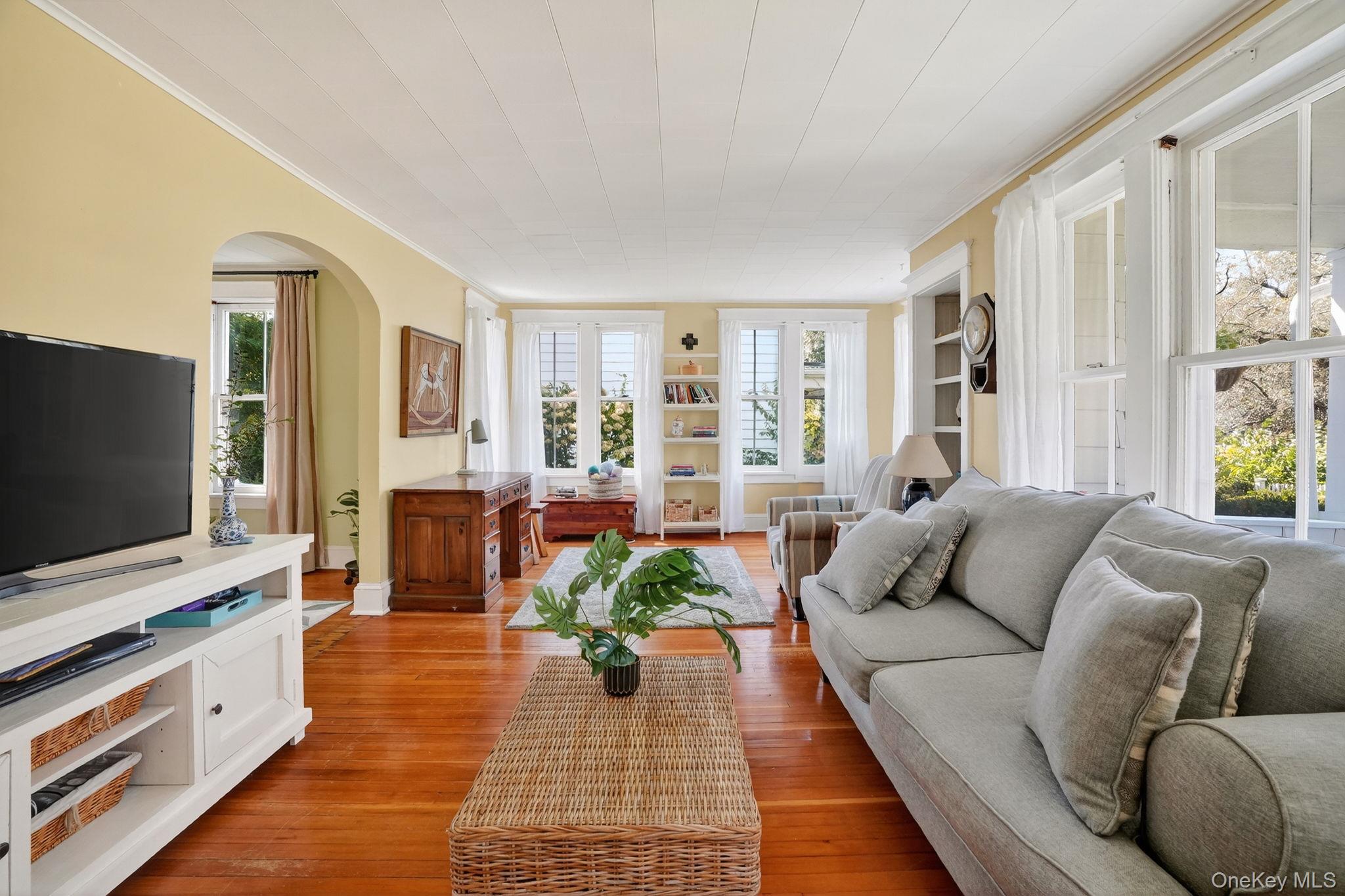 176 S Grand Avenue, Poughkeepsie, NY 12603