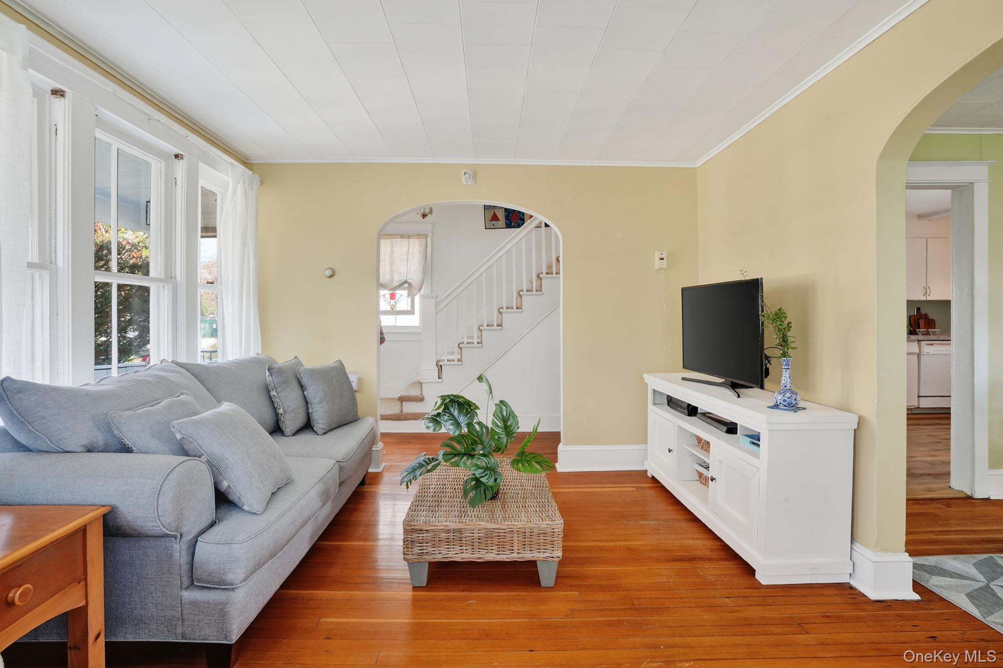 176 S Grand Avenue, Poughkeepsie, NY 12603