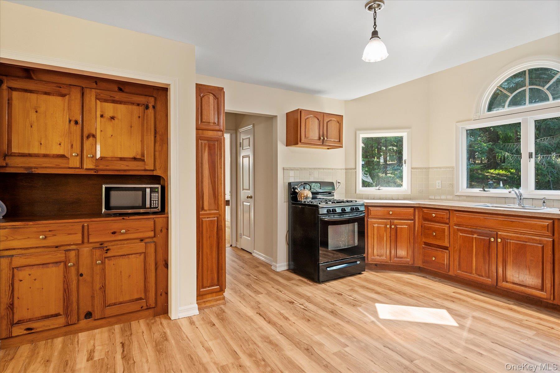 136 Private Road, Shoreham, NY 11786