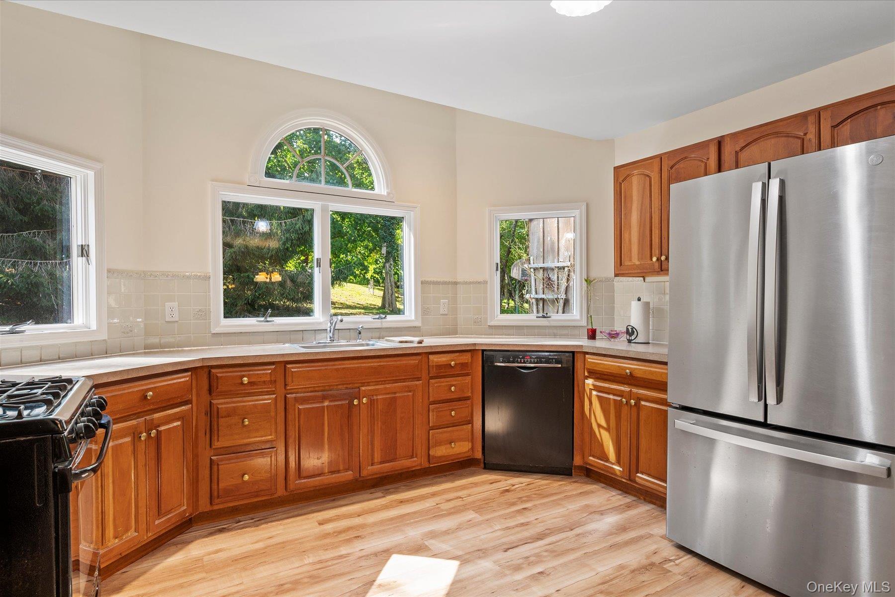 136 Private Road, Shoreham, NY 11786