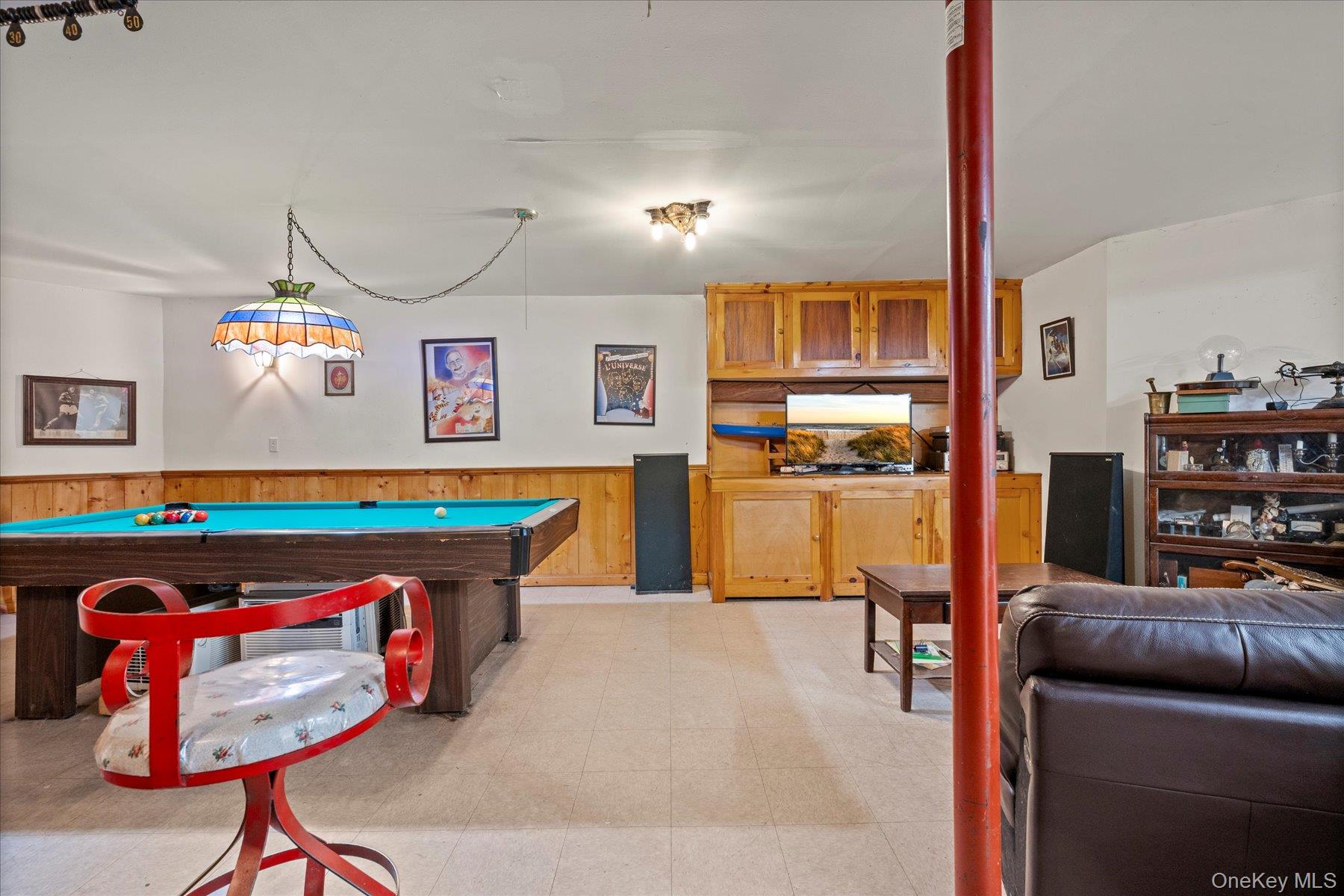 136 Private Road, Shoreham, NY 11786