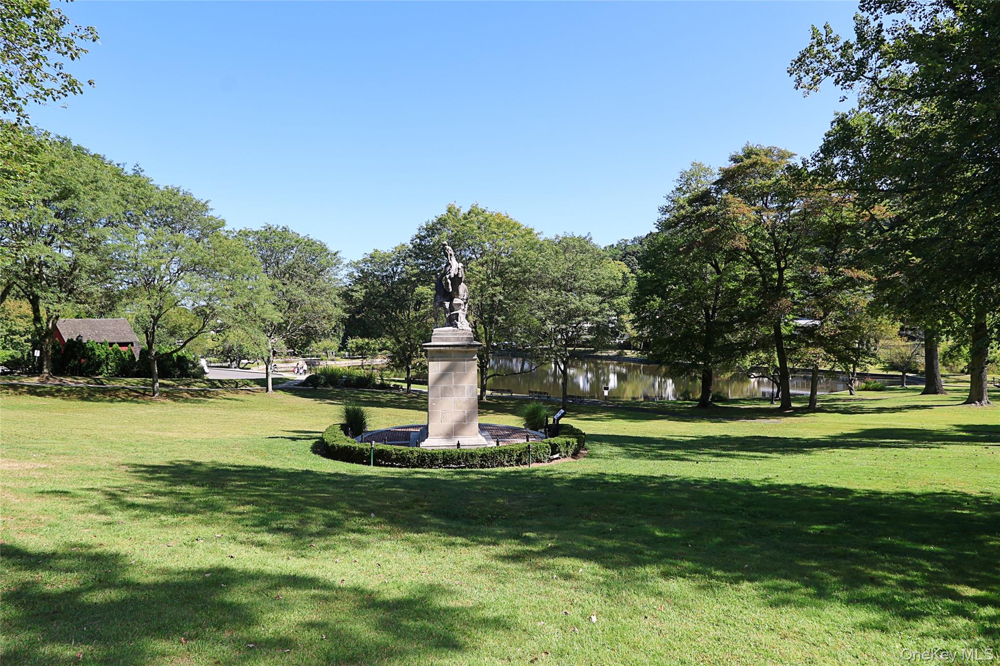 309 Main Street # Unit D, Roslyn, NY 11576