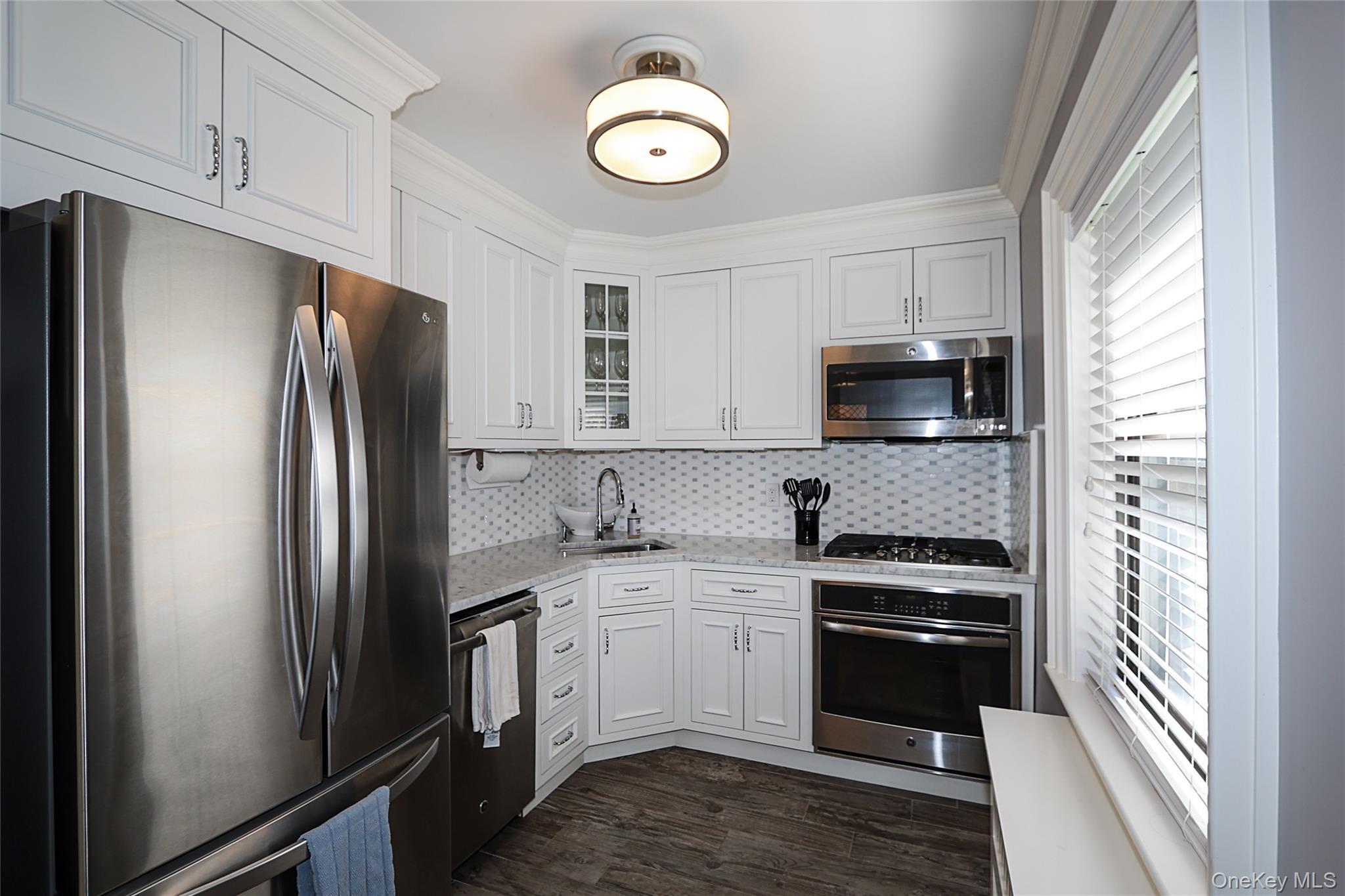 309 Main Street # Unit D, Roslyn, NY 11576