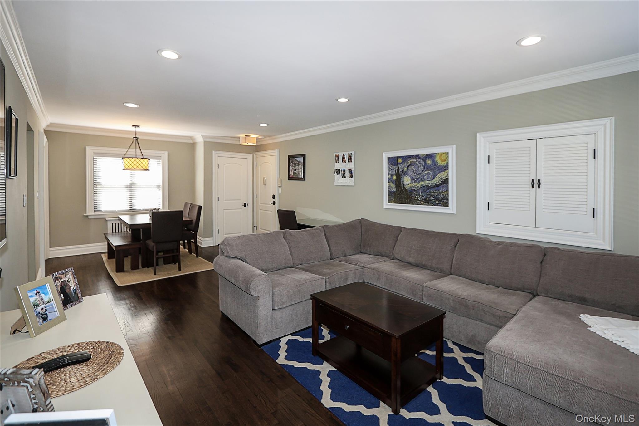 309 Main Street # Unit D, Roslyn, NY 11576