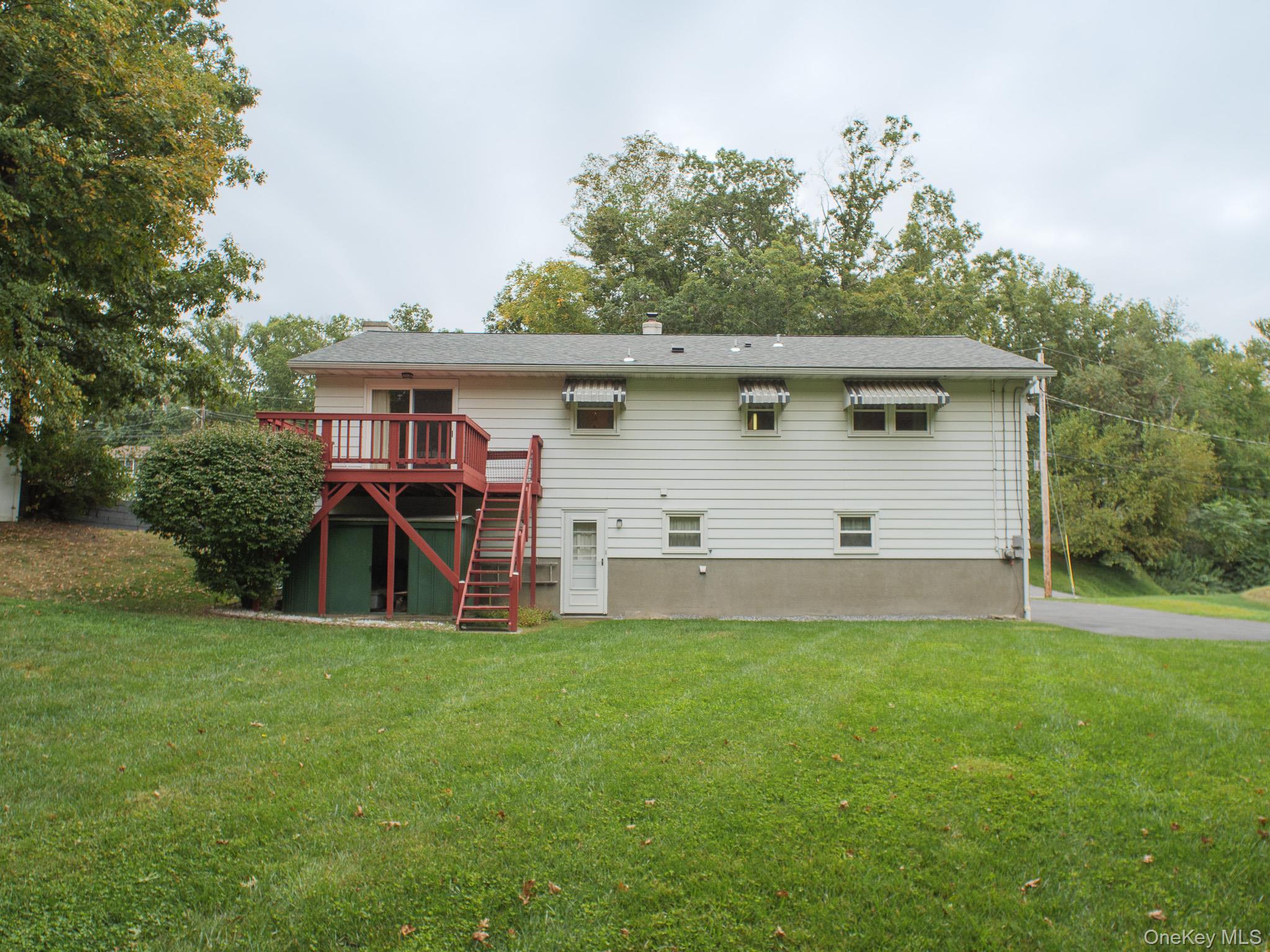 30 Richard Road, Hyde Park, NY 12538