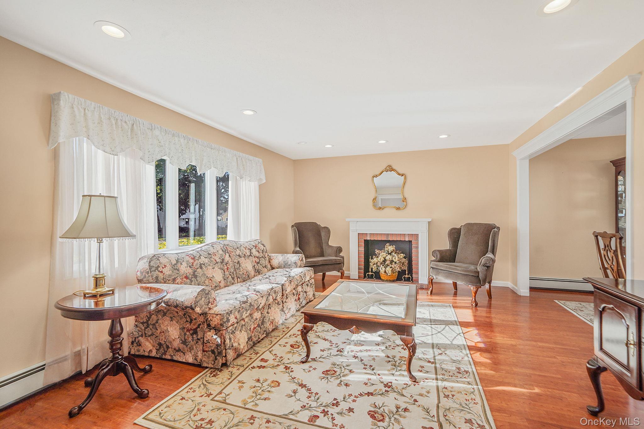 87 Miller Avenue, Port Jefferson Station, NY 11776