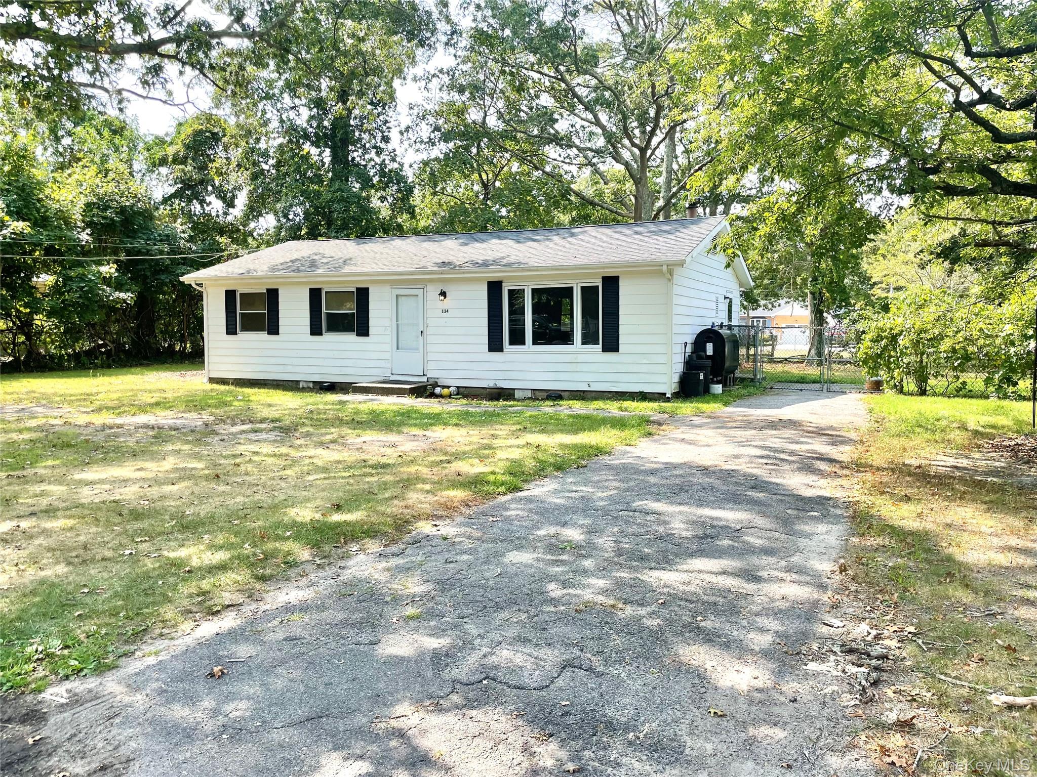 134 Longfellow Drive, Mastic Beach, NY 11951