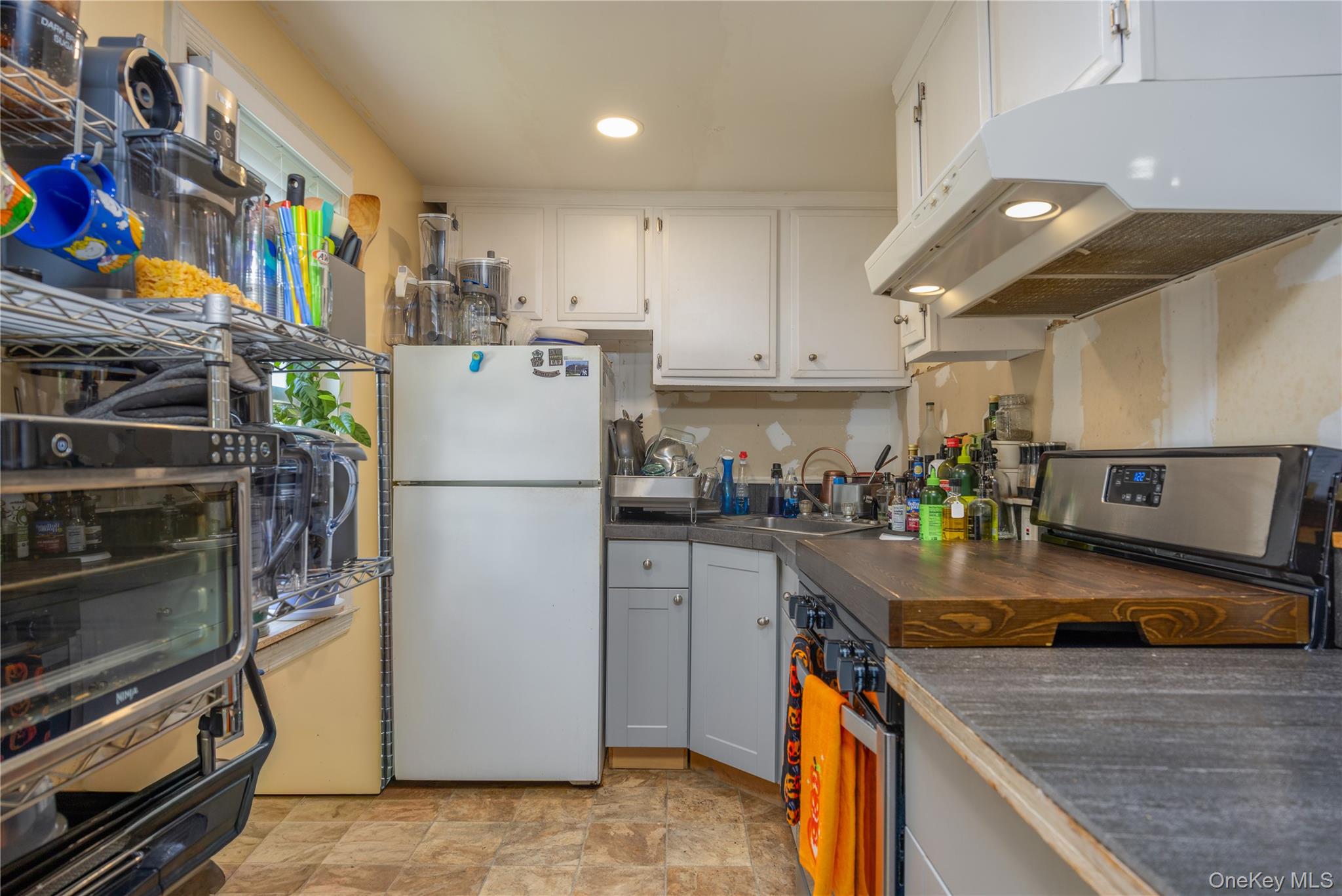 249 N Macquesten Parkway, Mount Vernon, NY 10550