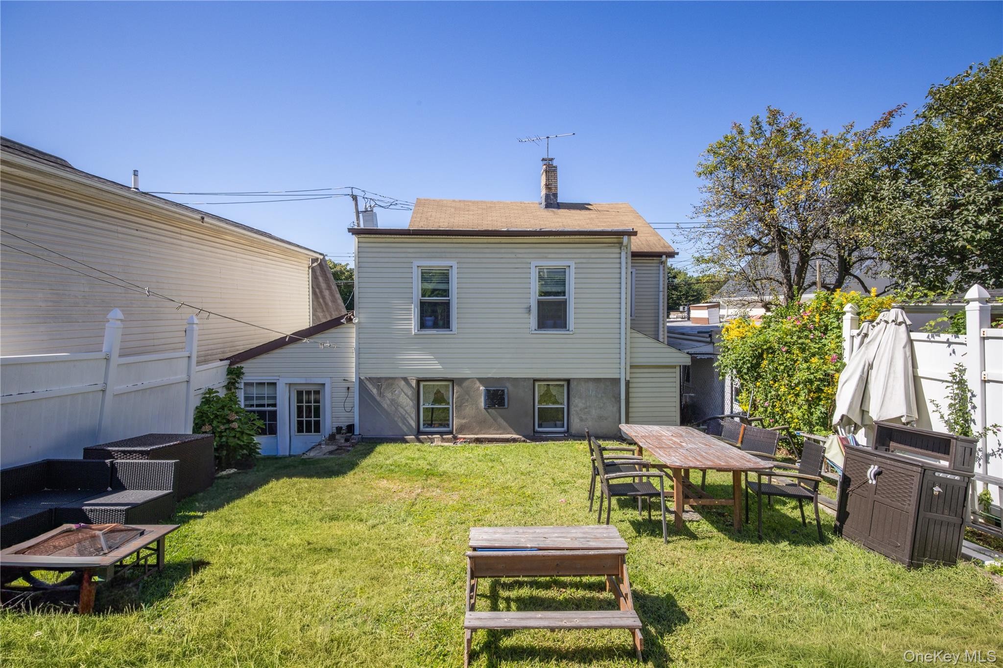 249 N Macquesten Parkway, Mount Vernon, NY 10550