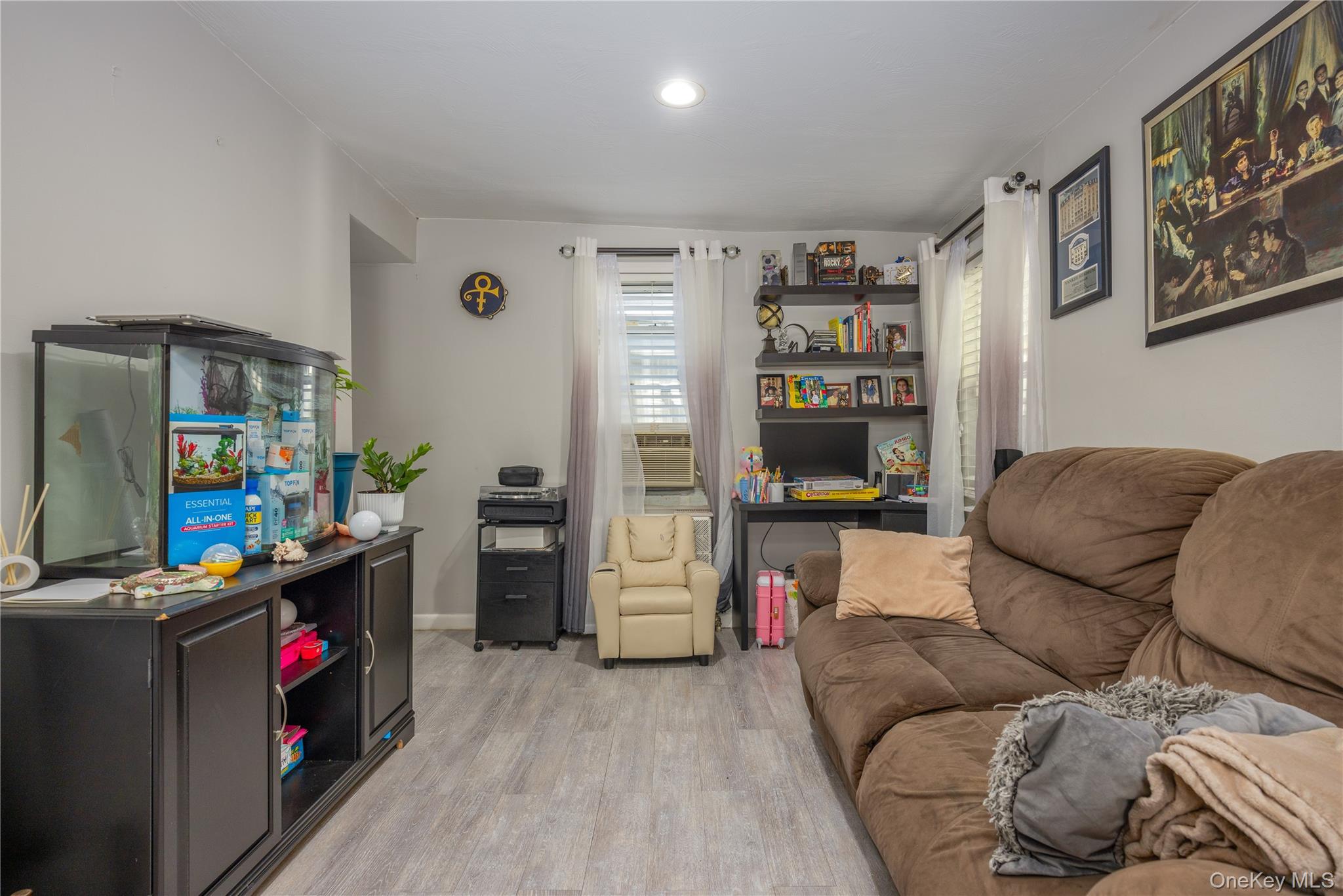 249 N Macquesten Parkway, Mount Vernon, NY 10550