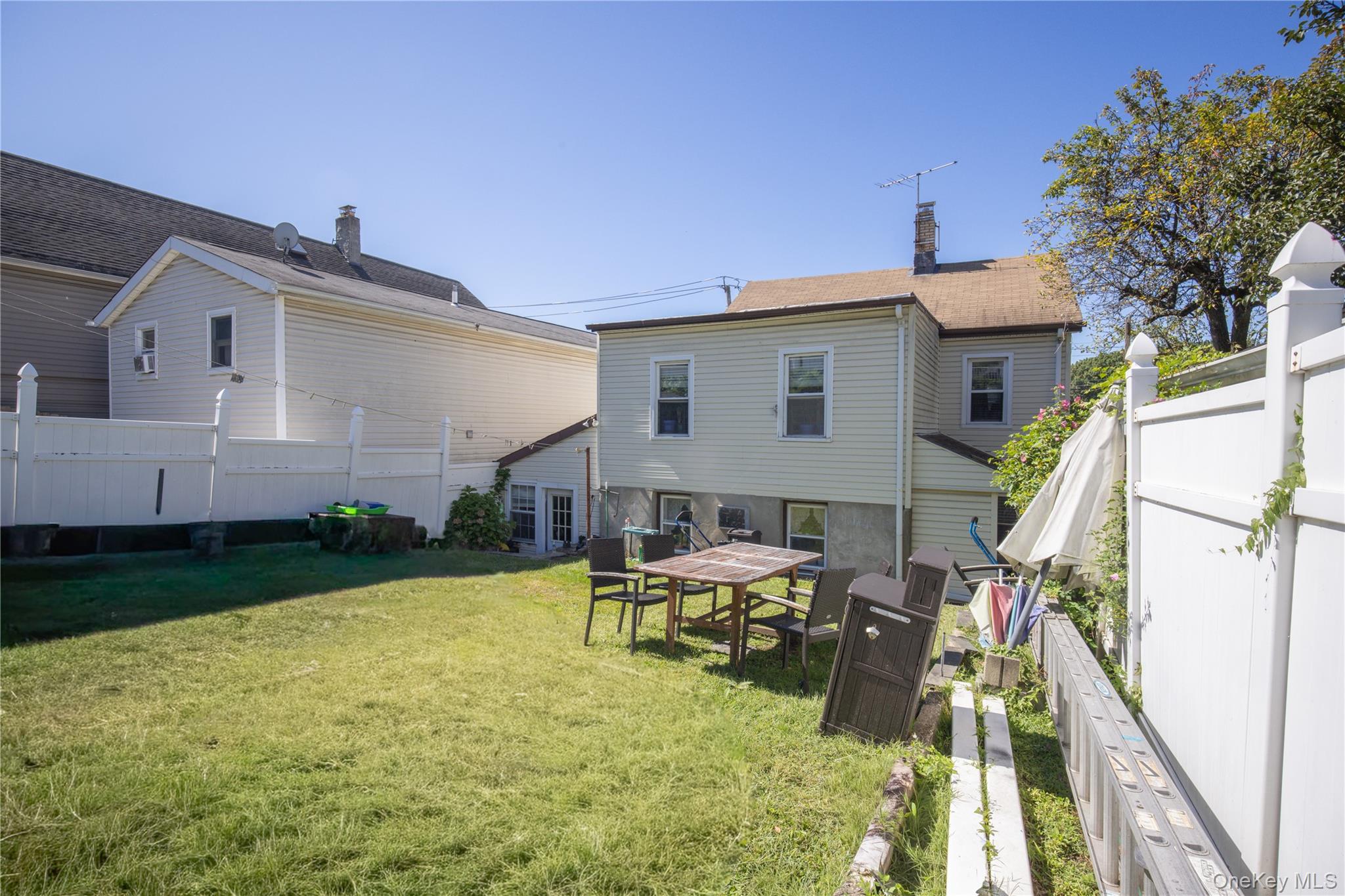 249 N Macquesten Parkway, Mount Vernon, NY 10550