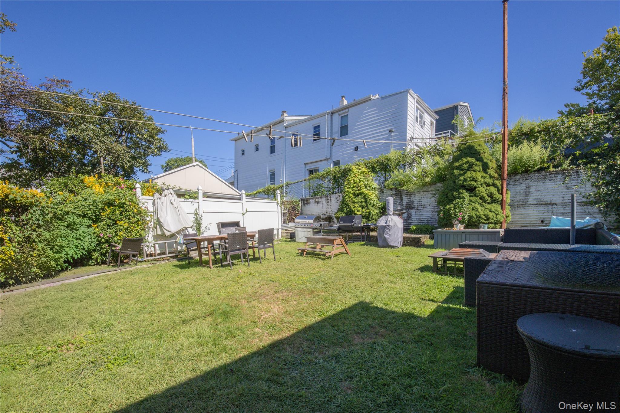 249 N Macquesten Parkway, Mount Vernon, NY 10550