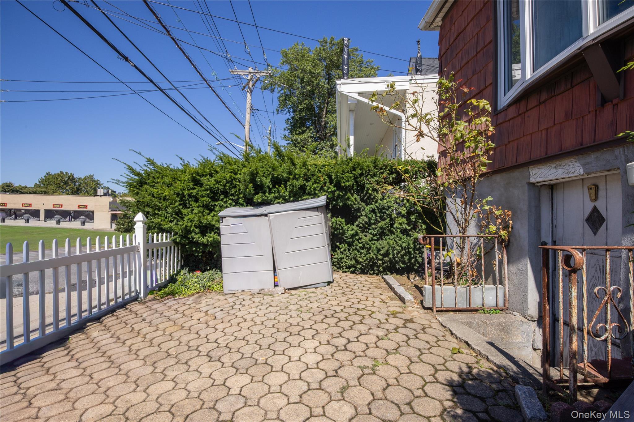 249 N Macquesten Parkway, Mount Vernon, NY 10550