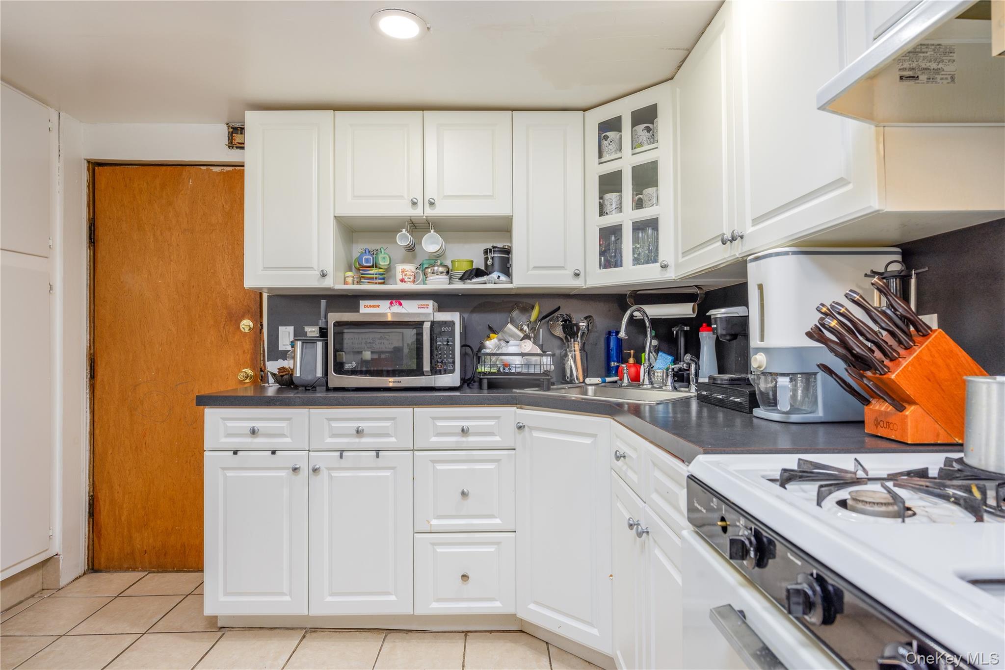 249 N Macquesten Parkway, Mount Vernon, NY 10550