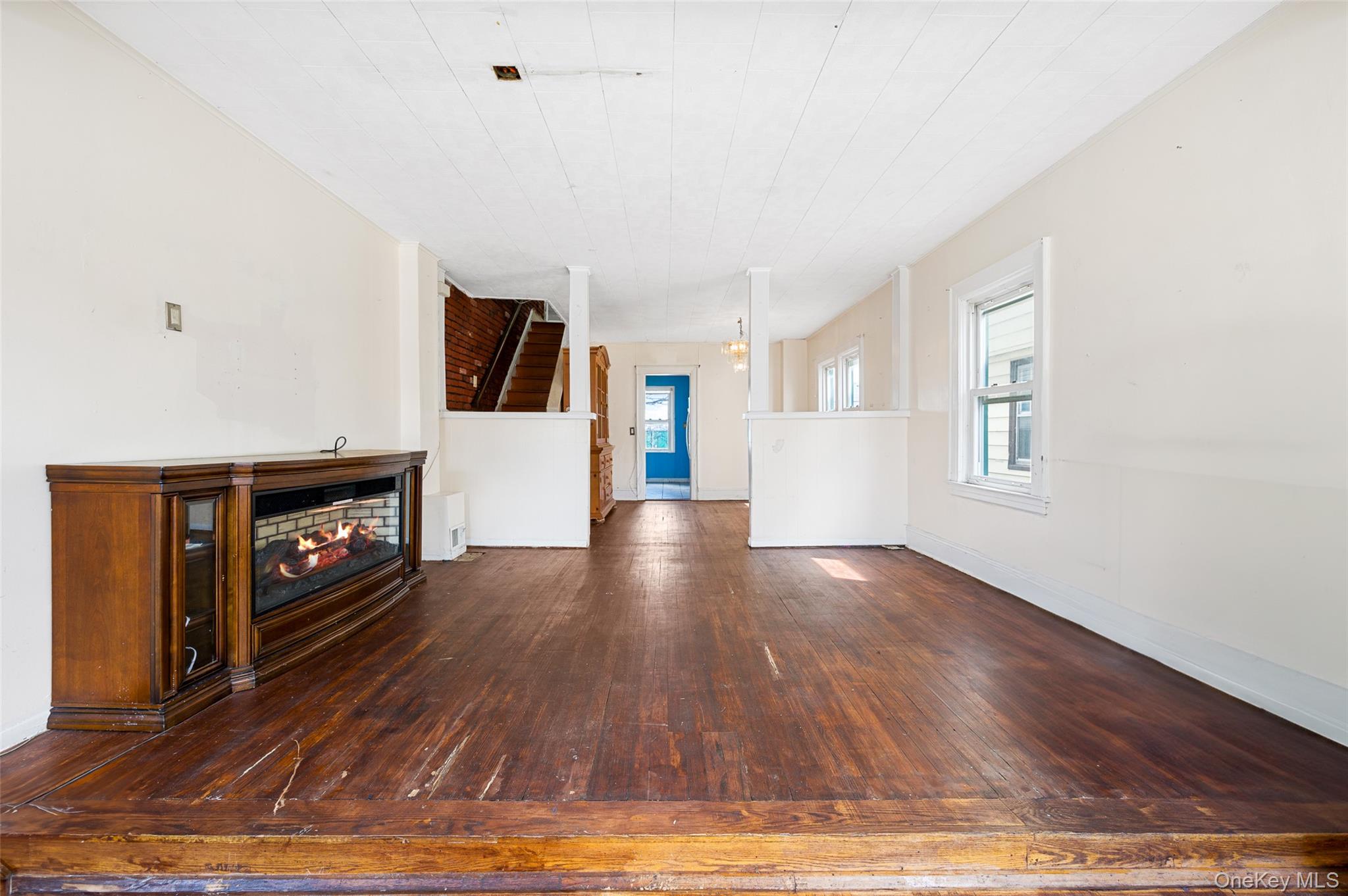 8951 121st Street, Richmond Hill, NY 11418