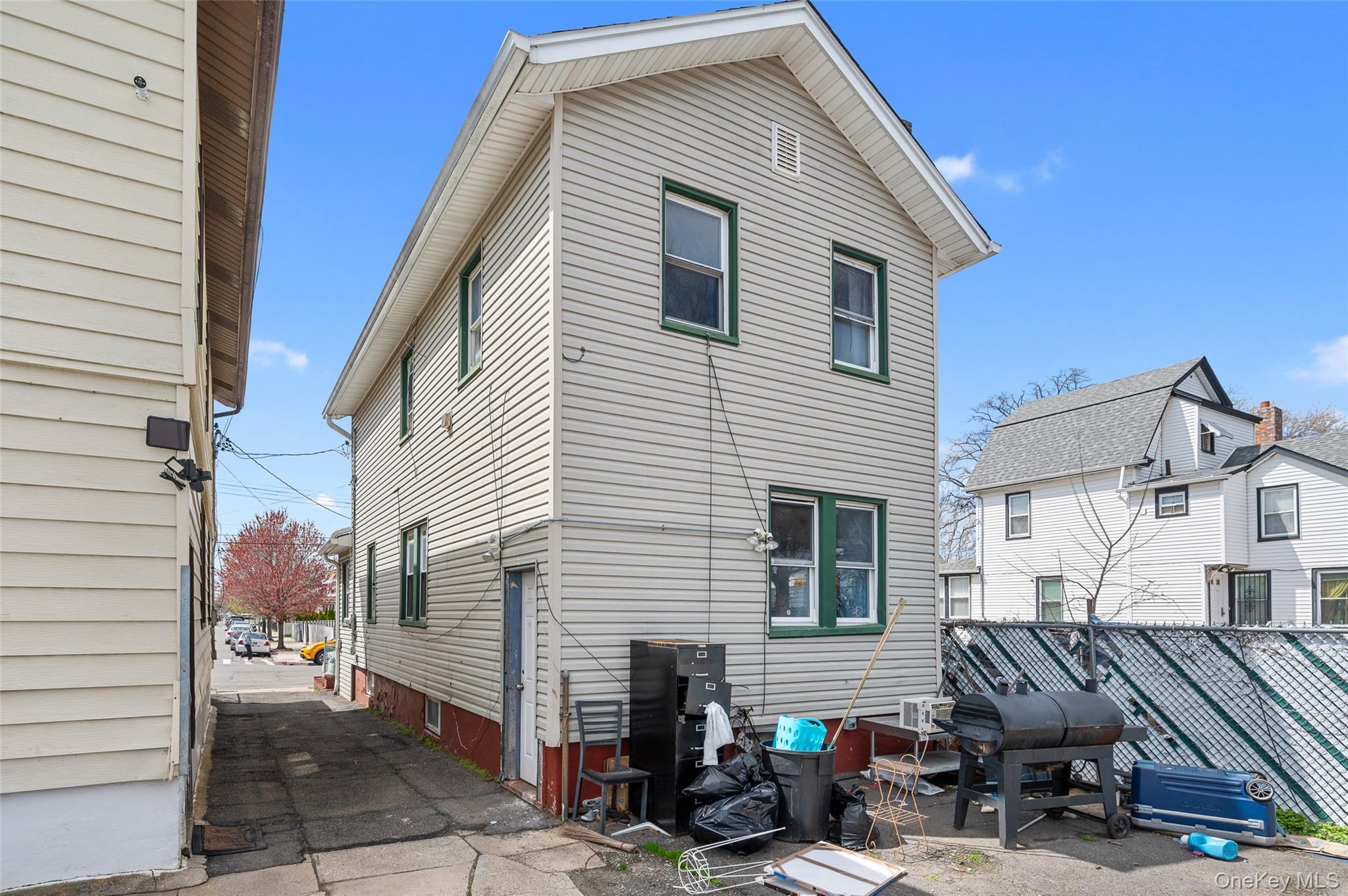 8951 121st Street, Richmond Hill, NY 11418