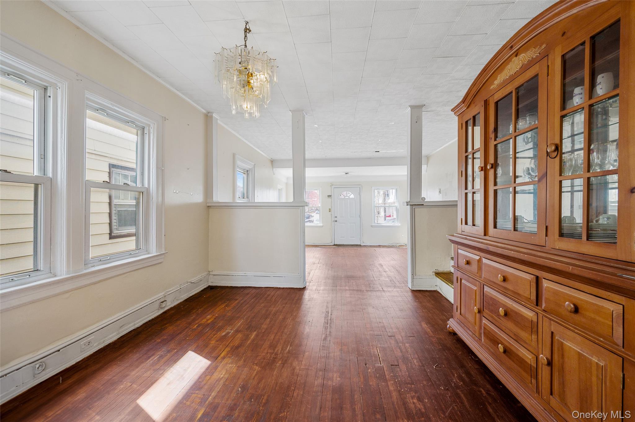 8951 121st Street, Richmond Hill, NY 11418