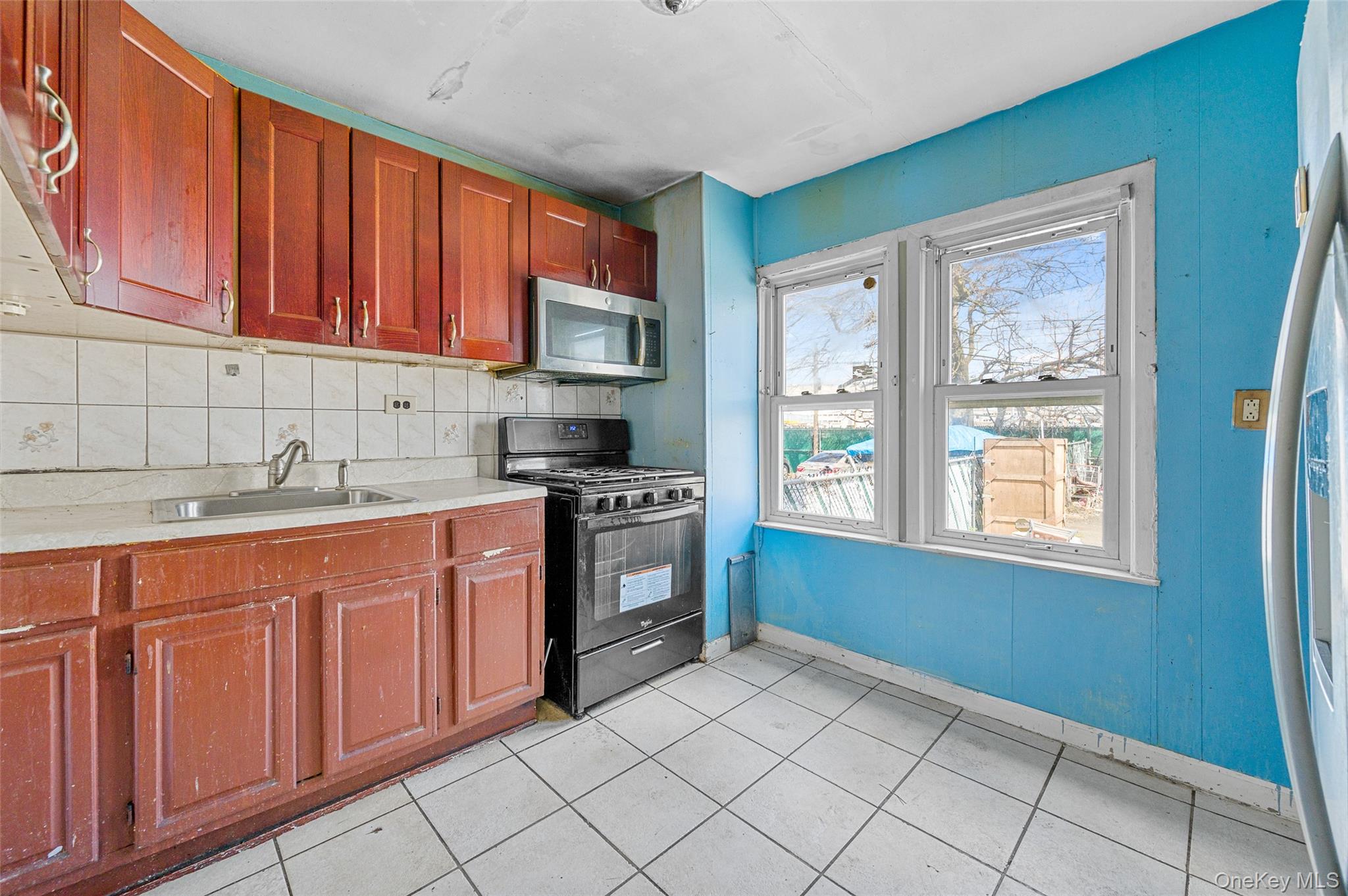 8951 121st Street, Richmond Hill, NY 11418