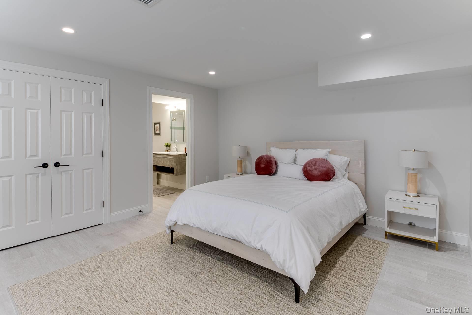 121 Pantigo Road, East Hampton, NY 11937