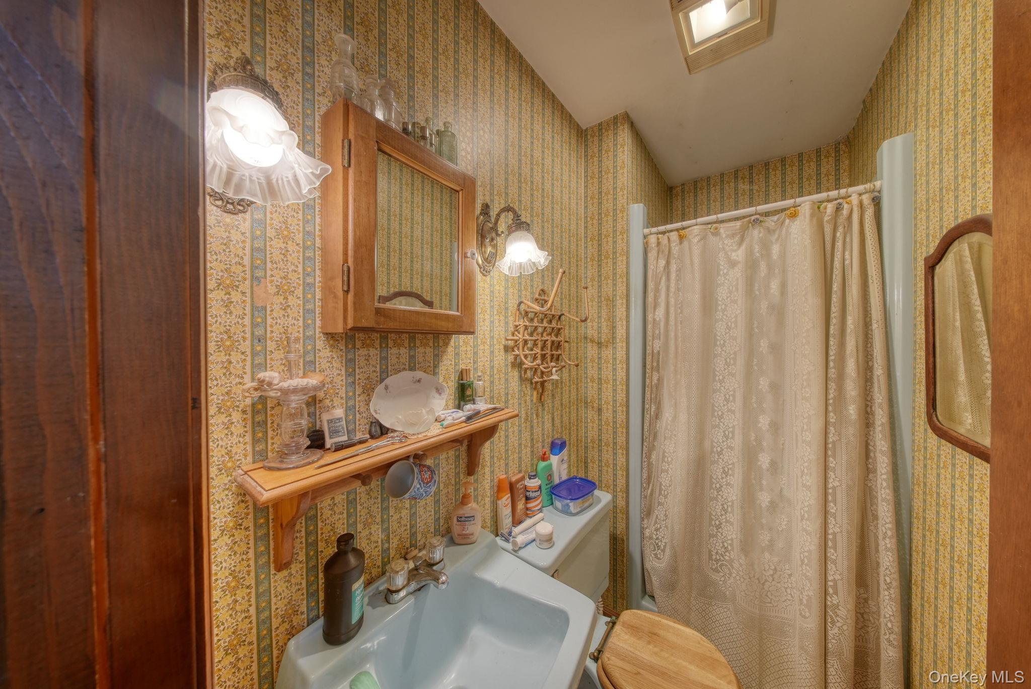 128 Hall Road, Grahamsville, NY 12740