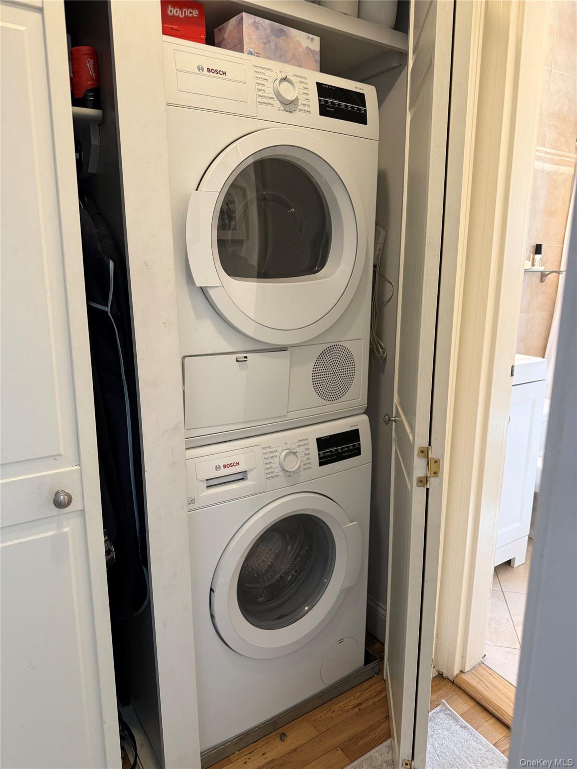 224-65 Kingsbury Avenue # B, Bayside, NY 11364