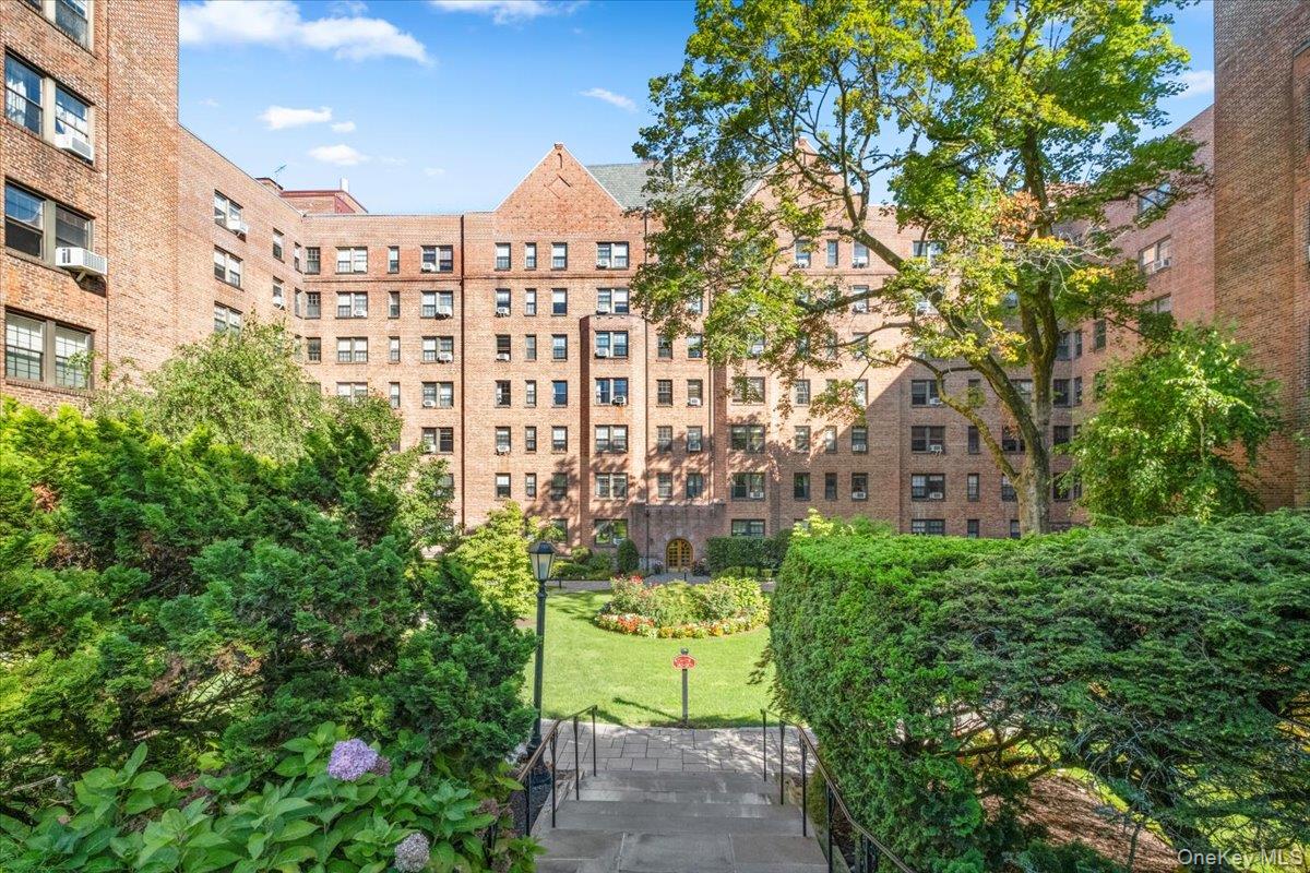 178 Garth Road # TL, Scarsdale, NY 10583