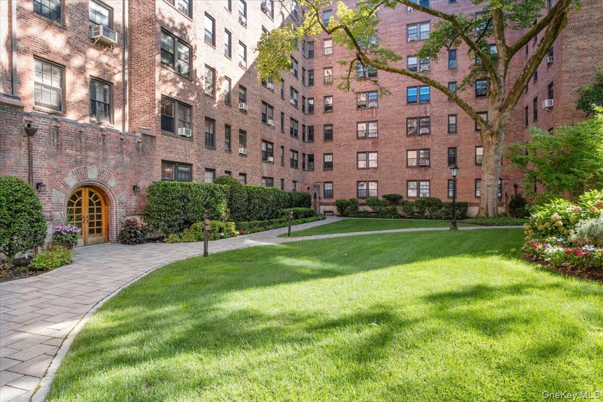 178 Garth Road # TL, Scarsdale, NY 10583