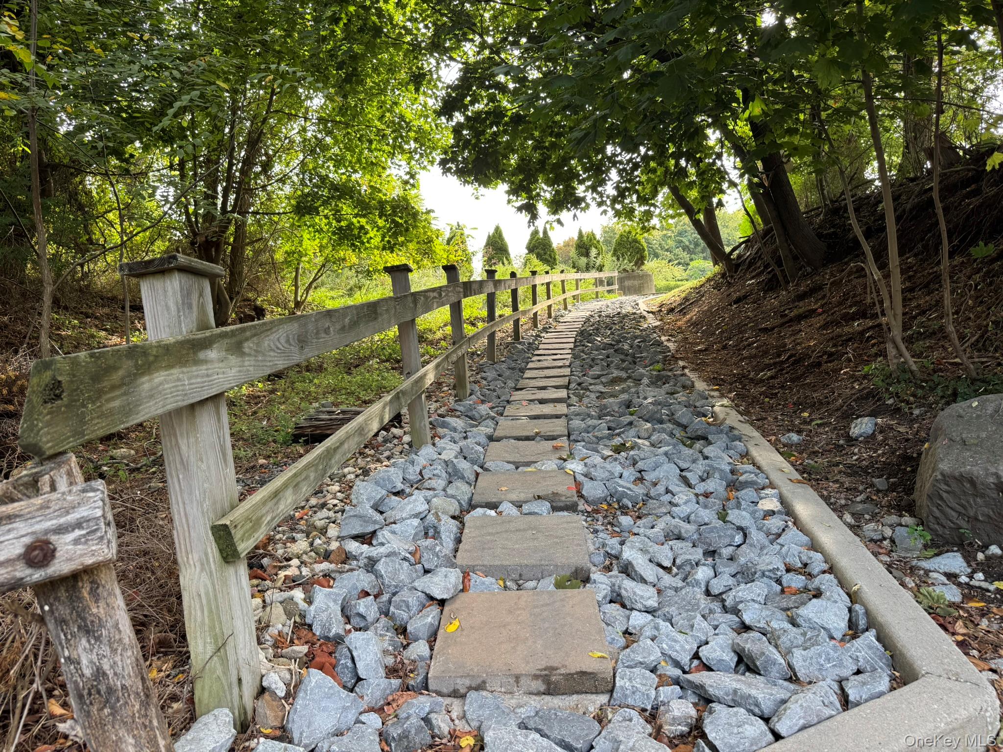 27 Evergreen Road, Rocky Point, NY 11778