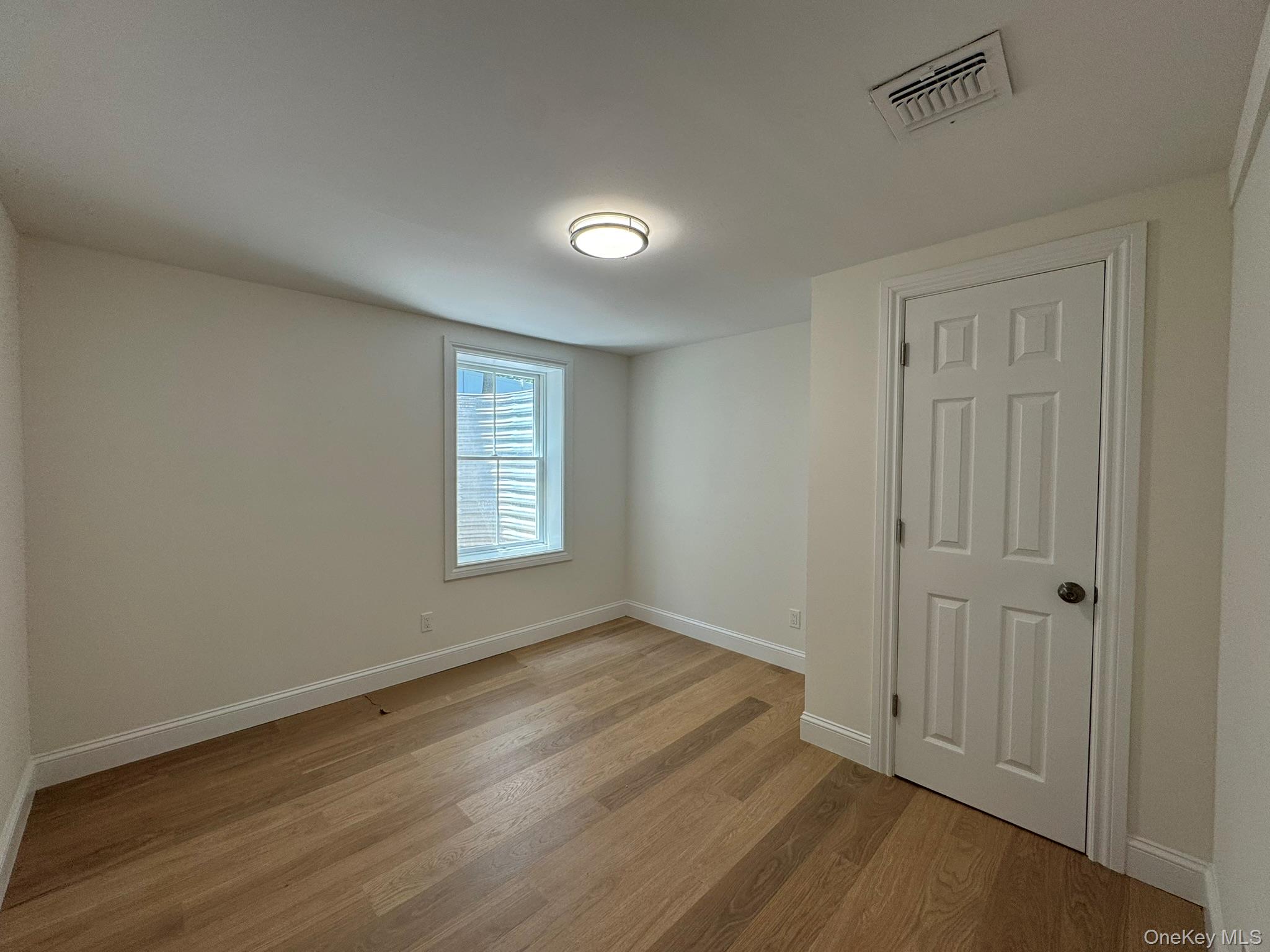 27 Evergreen Road, Rocky Point, NY 11778