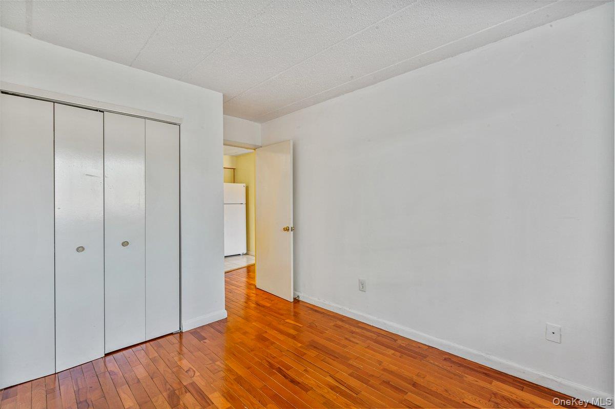 147-45 Barclay Ave # 2, Flushing, NY 11355